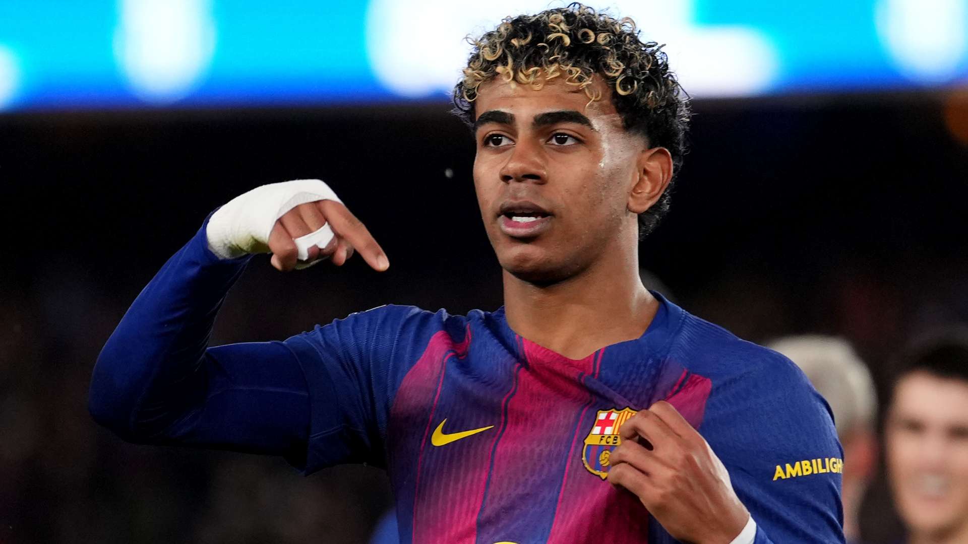 1920x1080 Lamine Yamal makes massive announcement on his Barcelona future after receiving special award