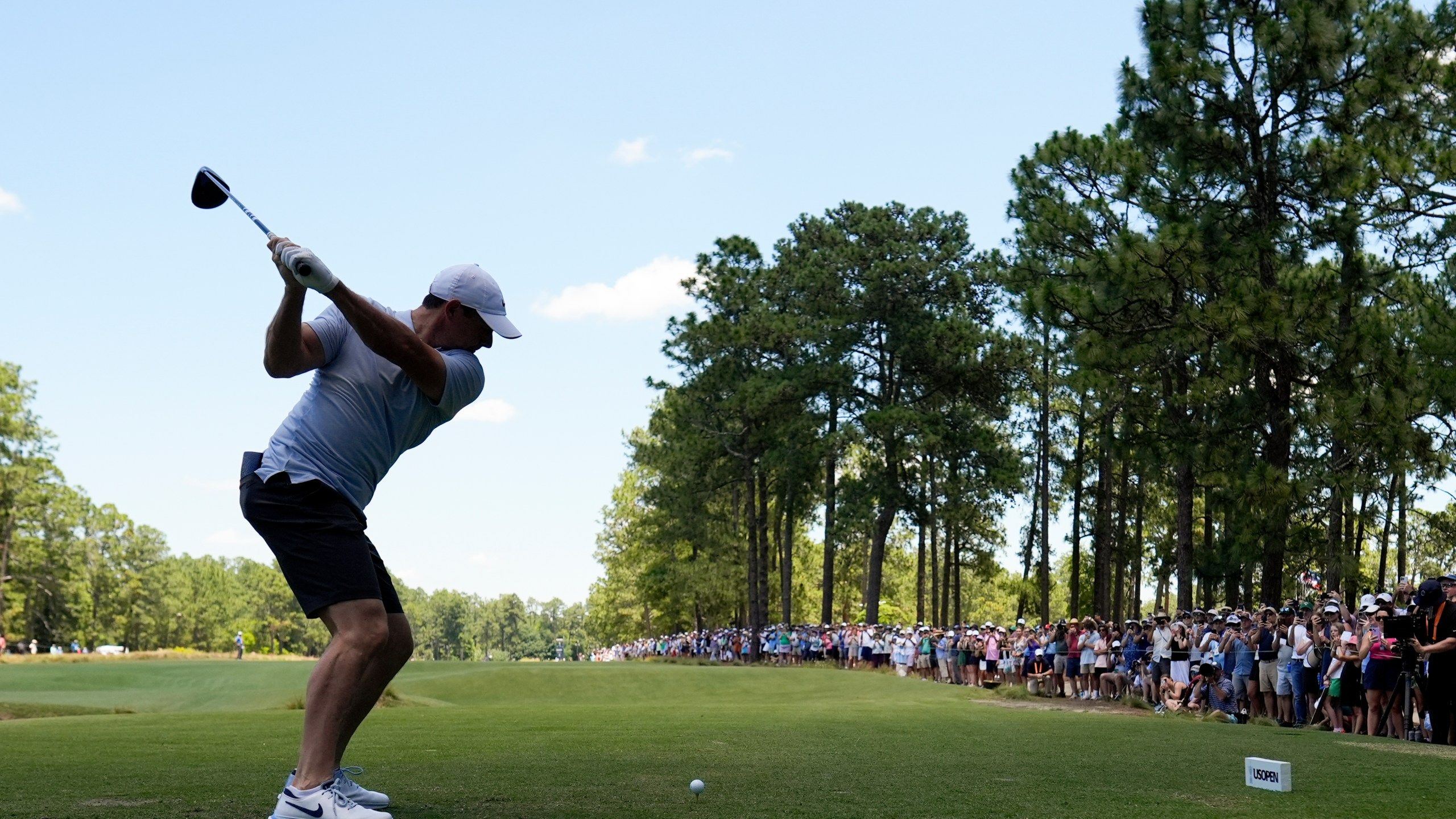 2560x1440 Rory McIlroy arrives at the U.S. Open content with his career, yet burning to end his major drought