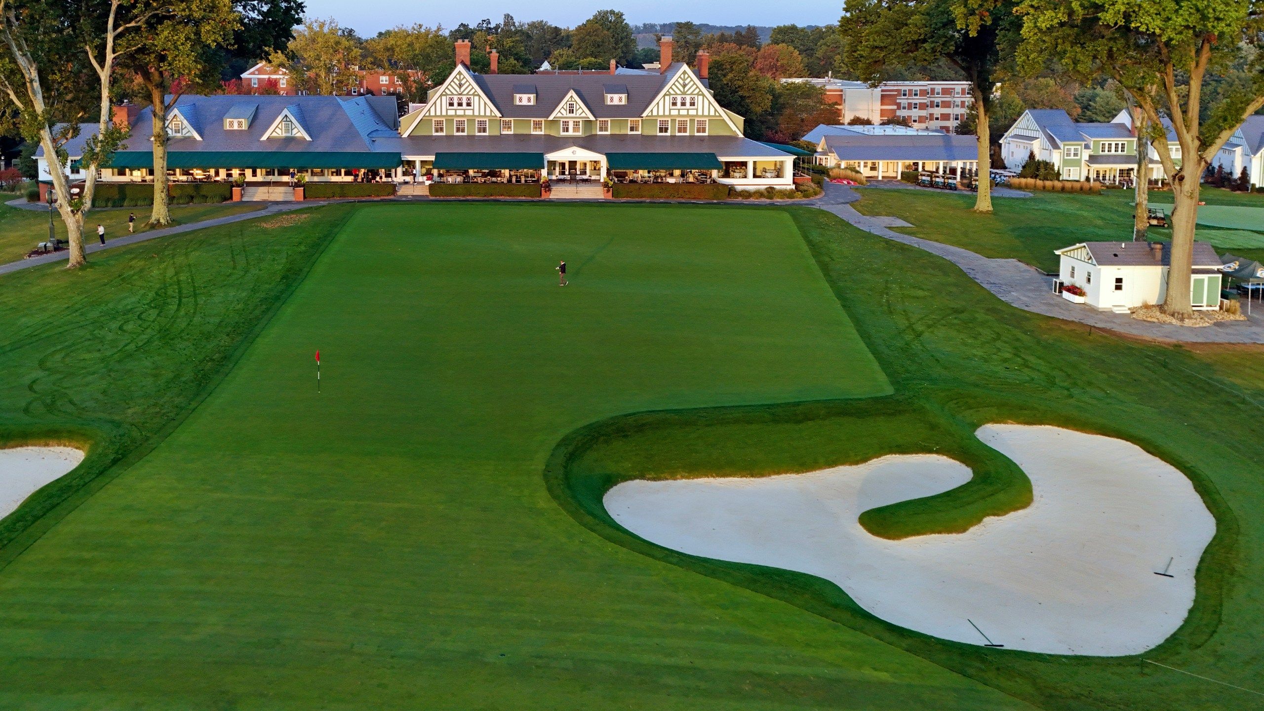 2560x1440 US Open gets a soggy start to the week at Oakmont, with Jordan Spieth among early arrivals