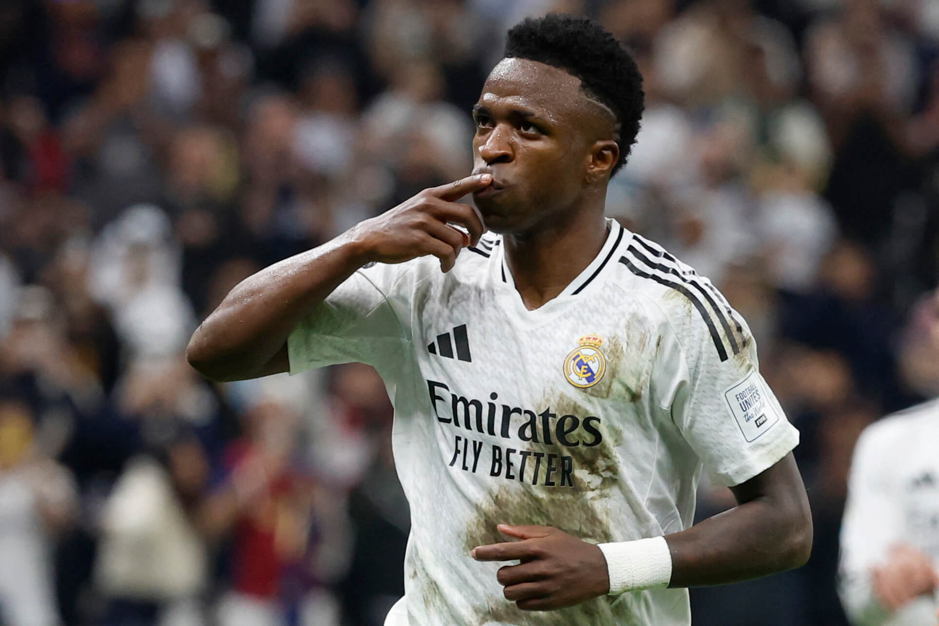 1926x1284 Real Madrid 3 Pachuca 0: Vinicius Jr's Victory Lap And Ancelotti's Record Breaking 15th Title