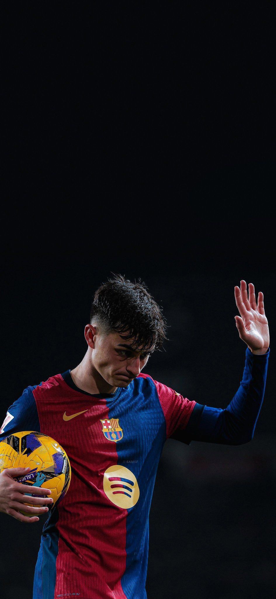 945x2048 Pedri in FC Barcelona kit holding a ball Football Wallpaper