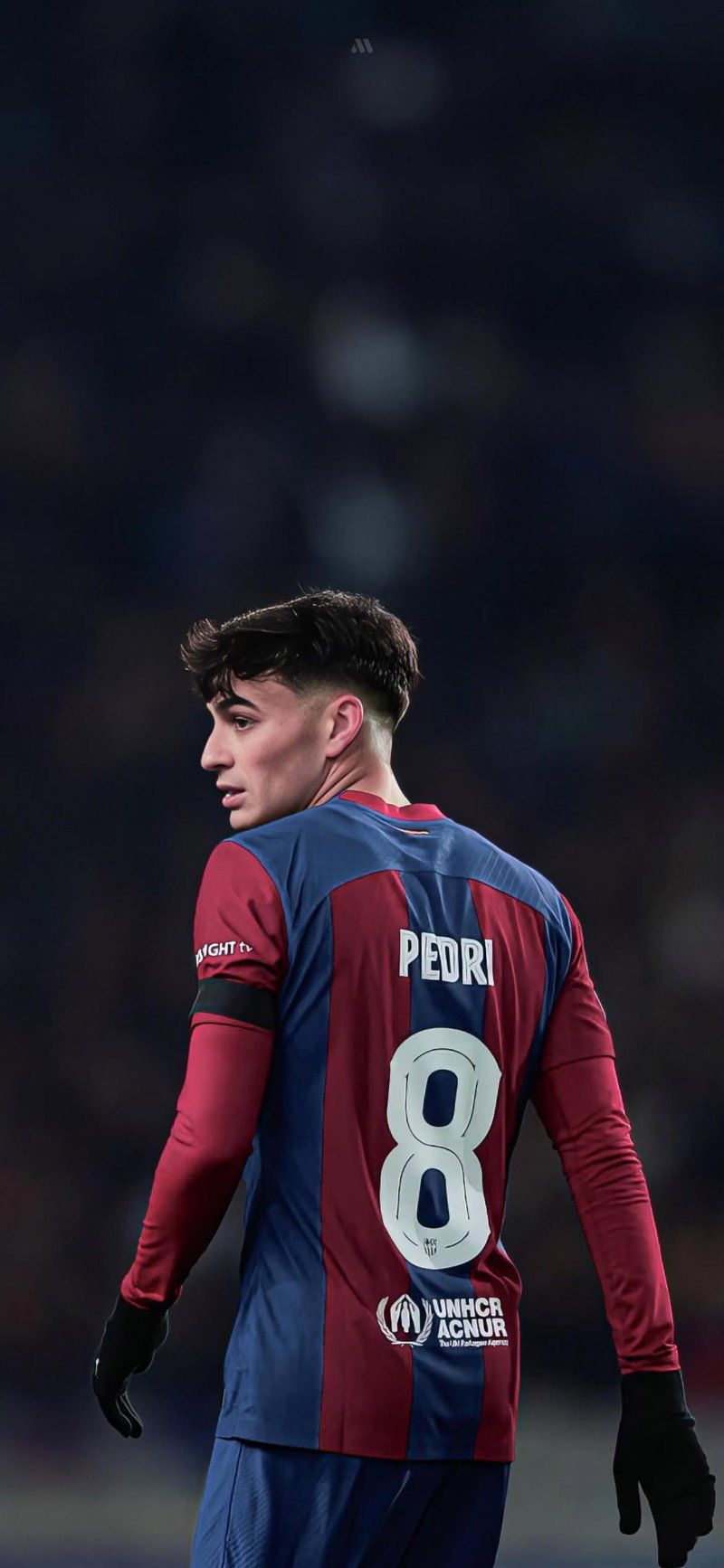 800x1734 Pedri of FC Barcelona from behind Football Wallpaper