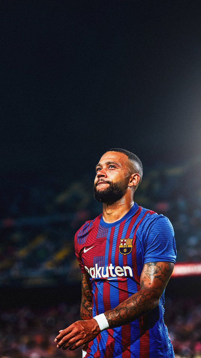 675x1200 Memphis Depay 2022 Wallpaper