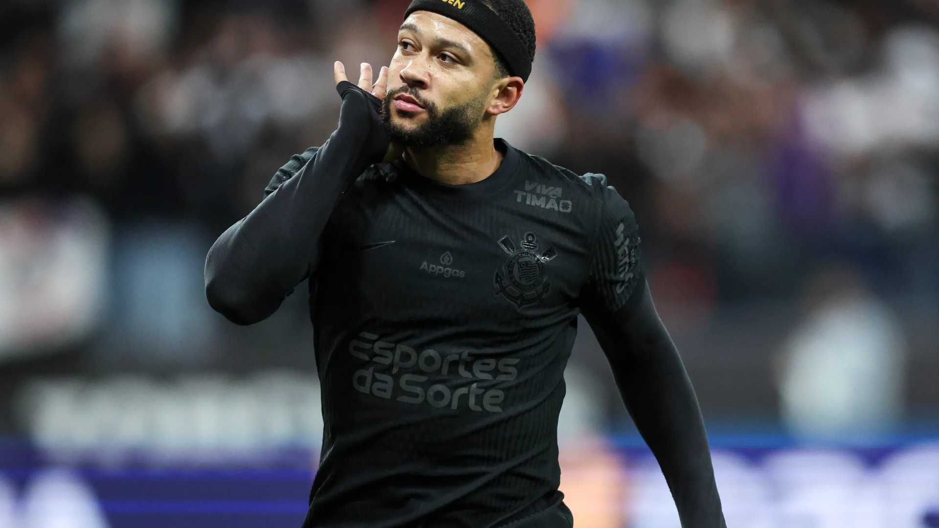 1920x1080 Memphis Depay blasts bizarre Brazilian football rule change after he sparked mass brawl