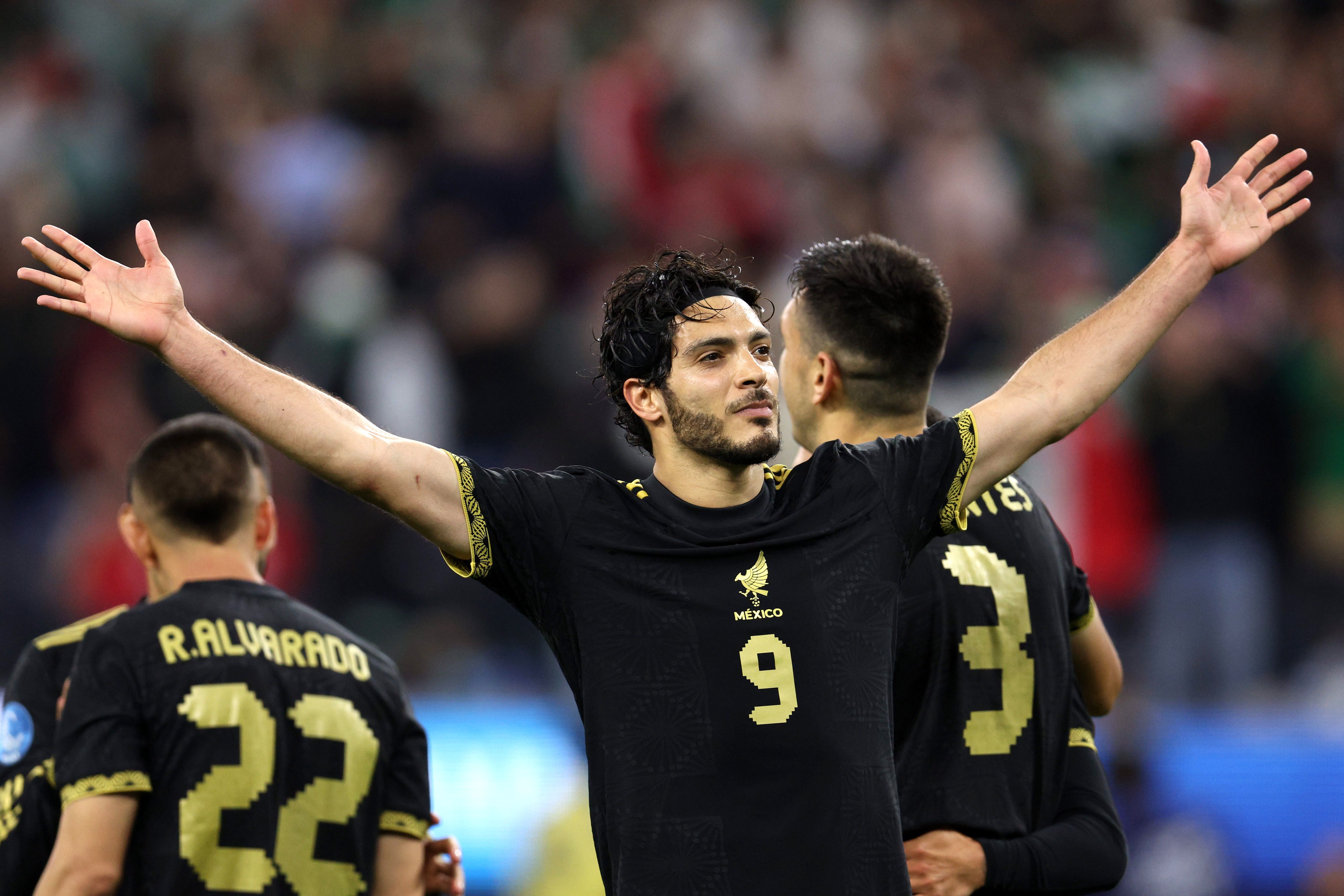 5737x3825 Raúl Jiménez's two goals lead Mexico national team to CONCACAF Nations League final win against Panama