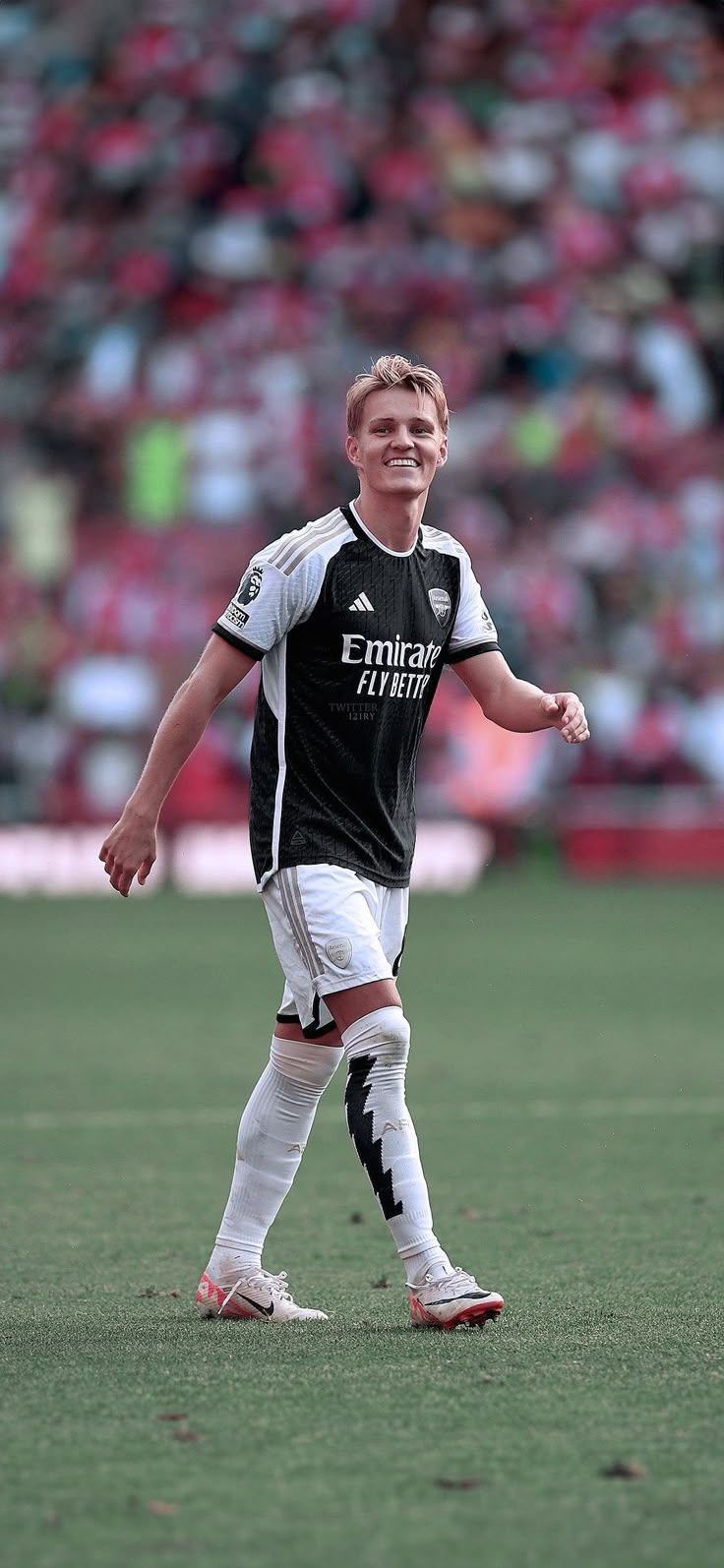 736x1594 Zinchenko arsenal wallpaper. Odegaard wallpaper Odegaard arsenal wallpaper, Martin ødegaard