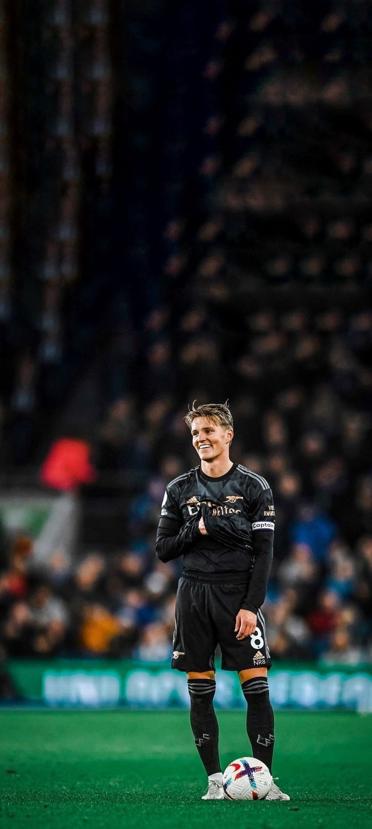 736x1638 Martin Odegaard Wallpaper
