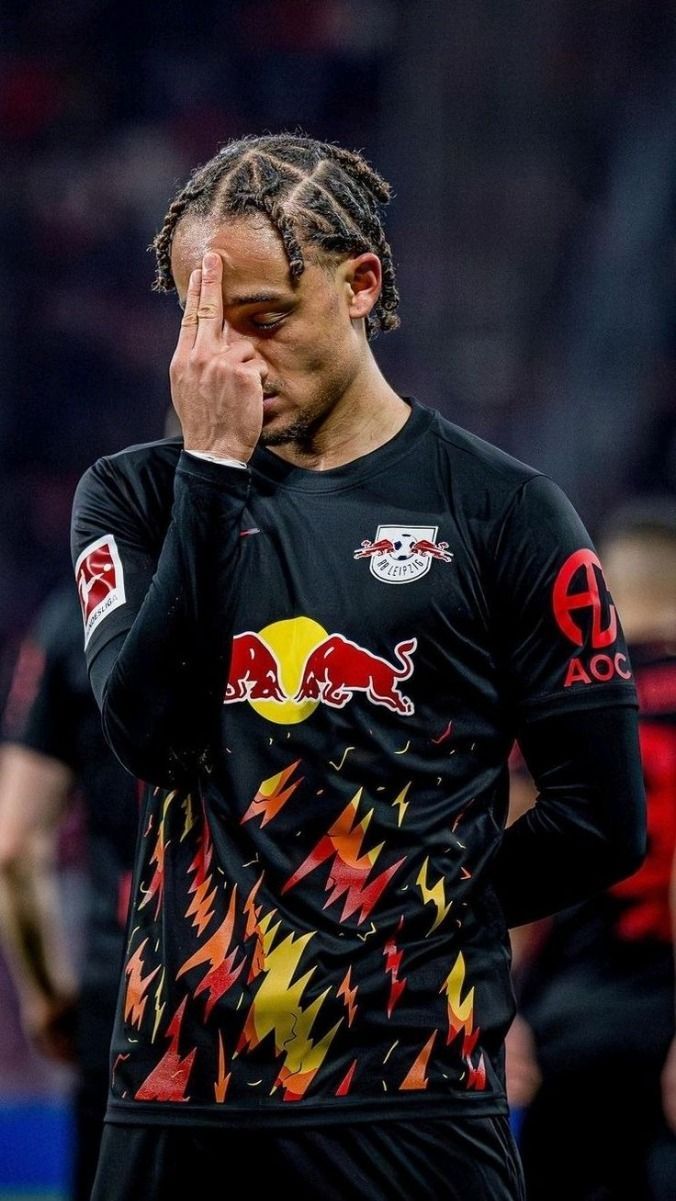 676x1201 Xavi Simons