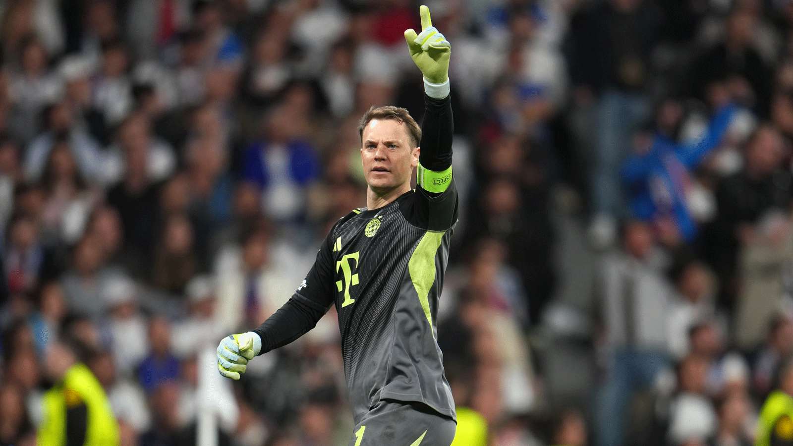 1600x900 We're not going to get into that here right now: Bayern goalkeeper Manuel Neuer speaks about a possible return to the German national team following his outstanding performance against Real Madrid