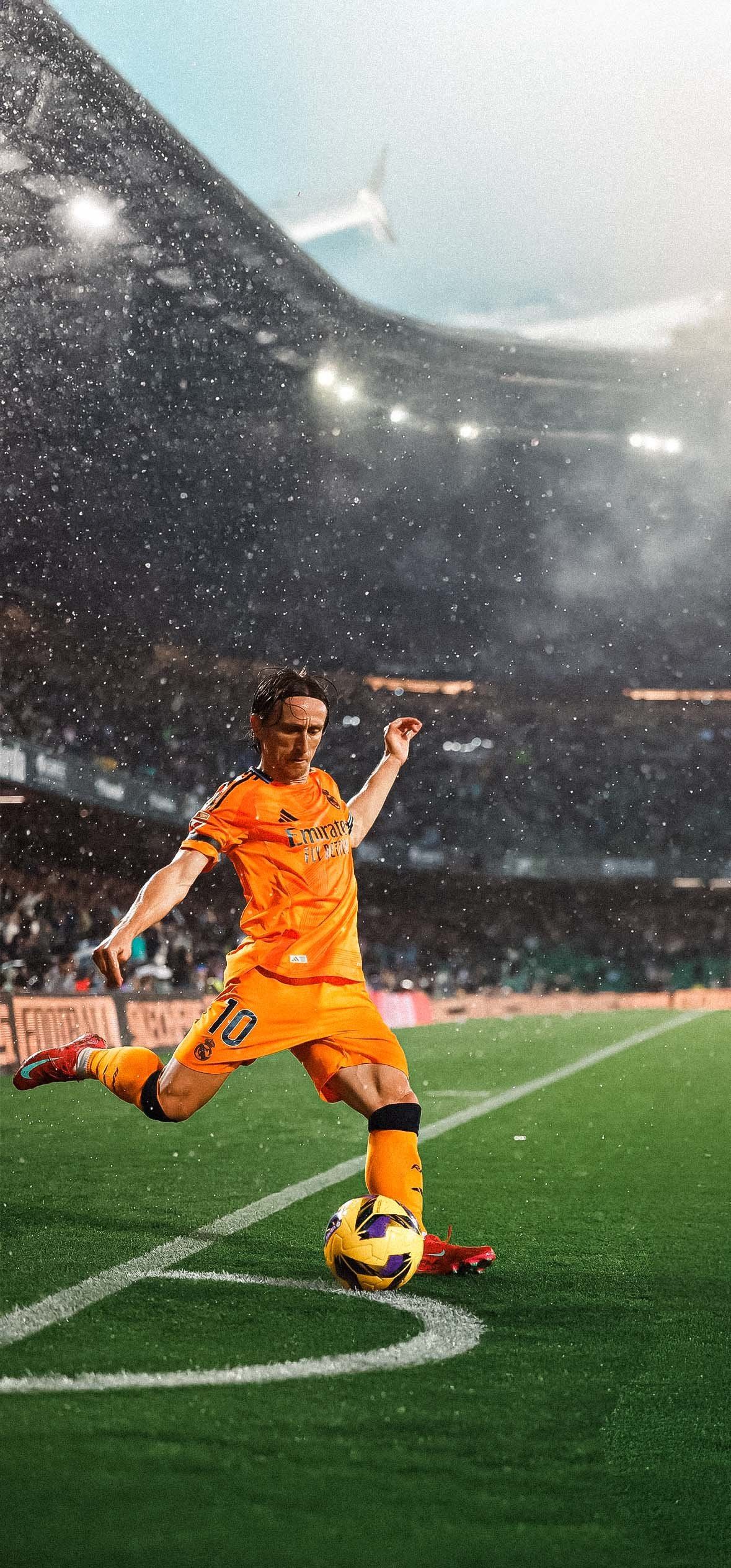 1179x2526 Luka Modric iPhone Wallpaper