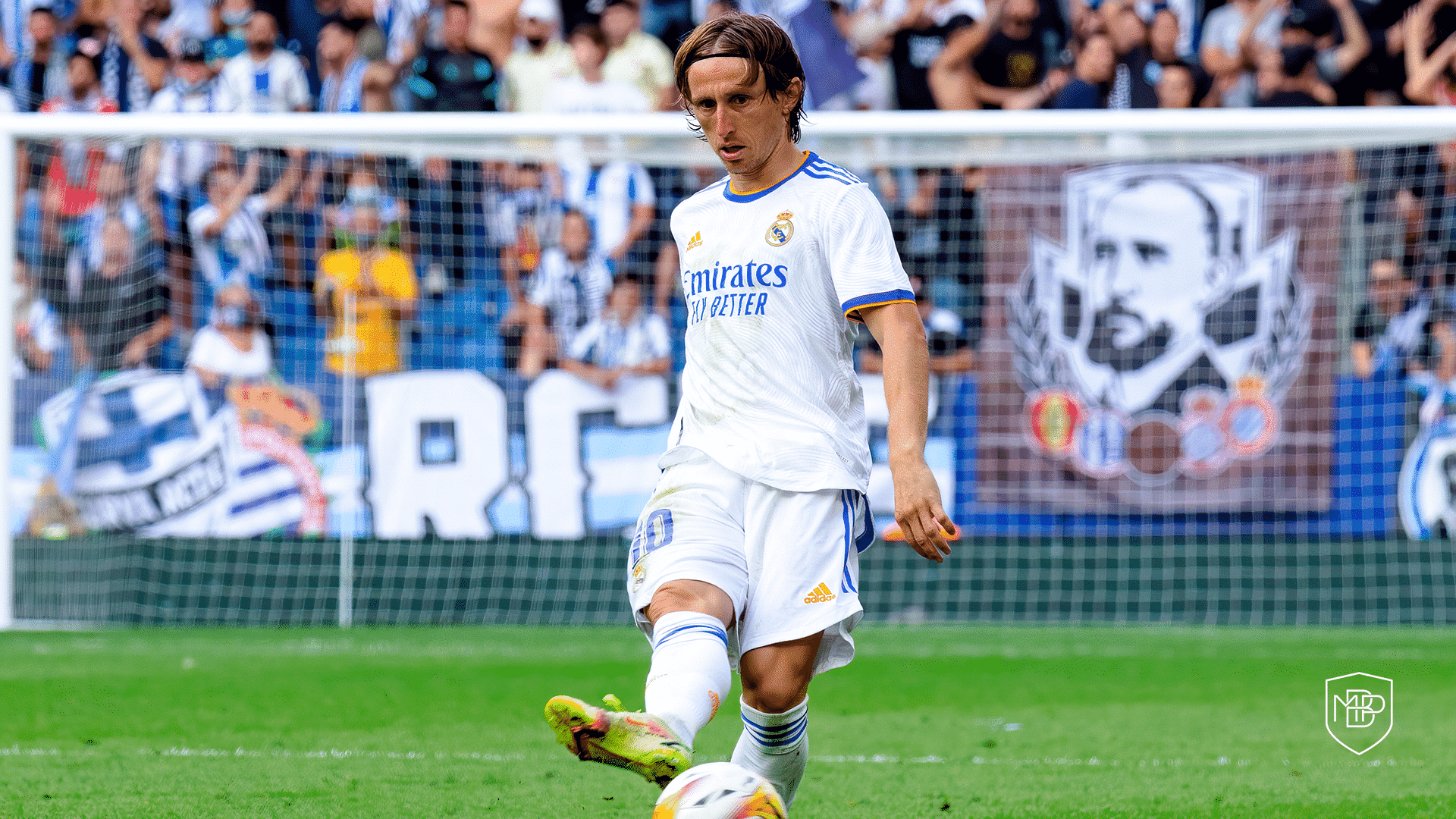 1920x1080 LUKA MODRIC: ANALYSIS OF THE NUMBER 10 OF REAL MADRID School of coaches