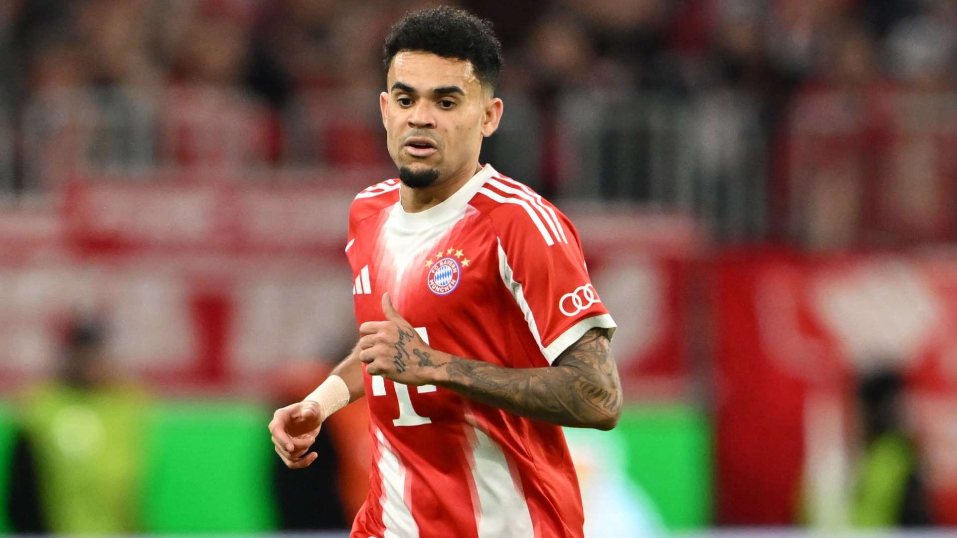 1920x1080 FC Bayern Munich news and rumours: Comparisons with Kaká are surfacing, and the super talent is said to be an increasingly hot topic at the club