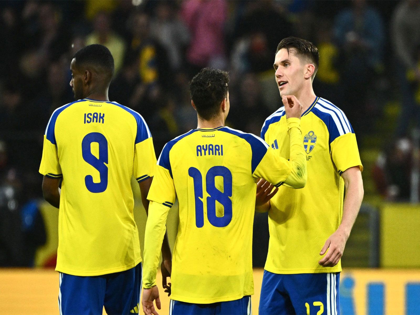 1600x1200 Viktor Gyokeres Celebrates Sweden's 2026 World Cup Qualification