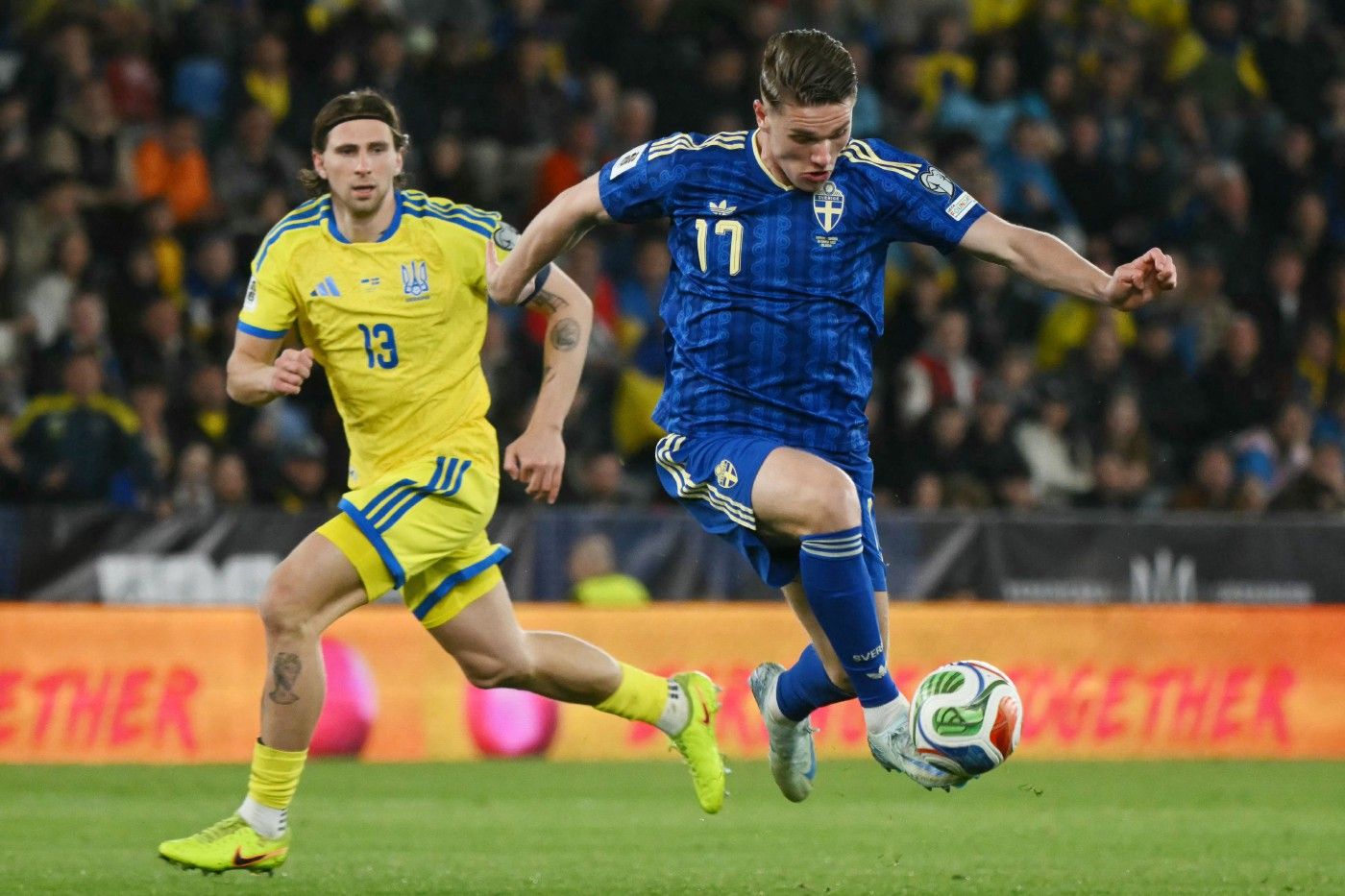 1400x933 Gyokeres Treble Sends Sweden Past Ukraine In World Cup Play Offs