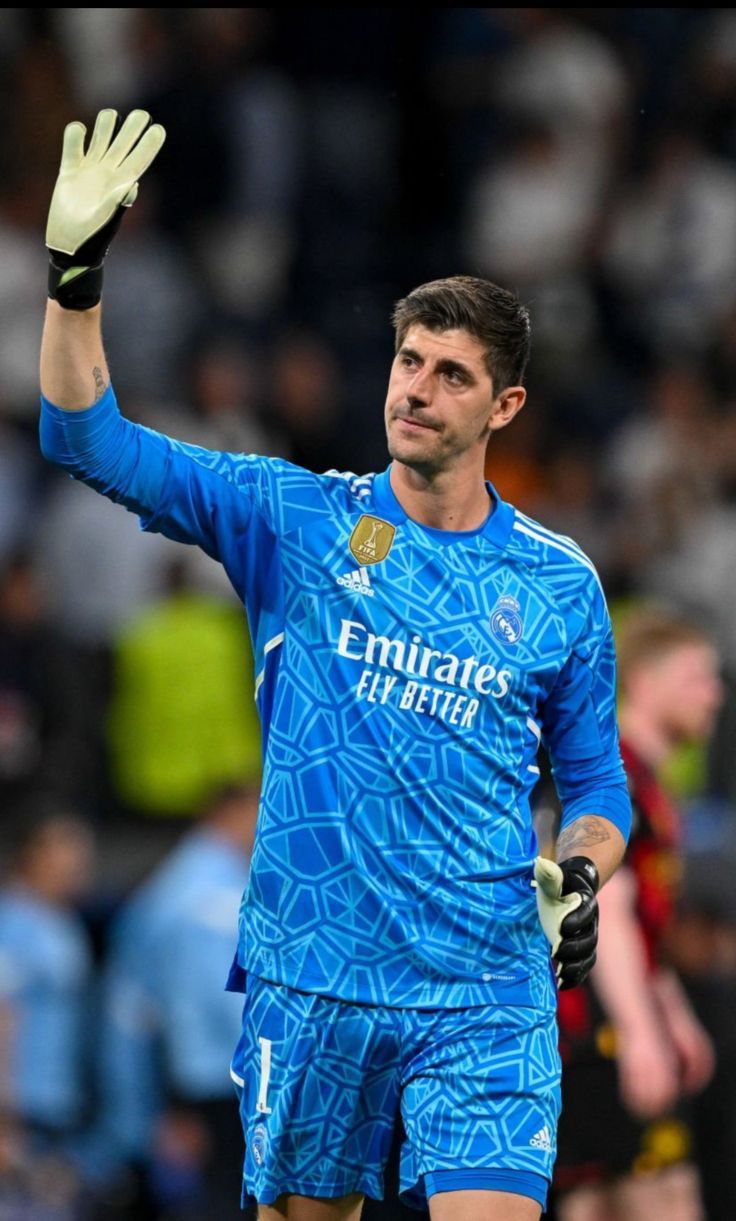 736x1221 Thibaut Courtois
