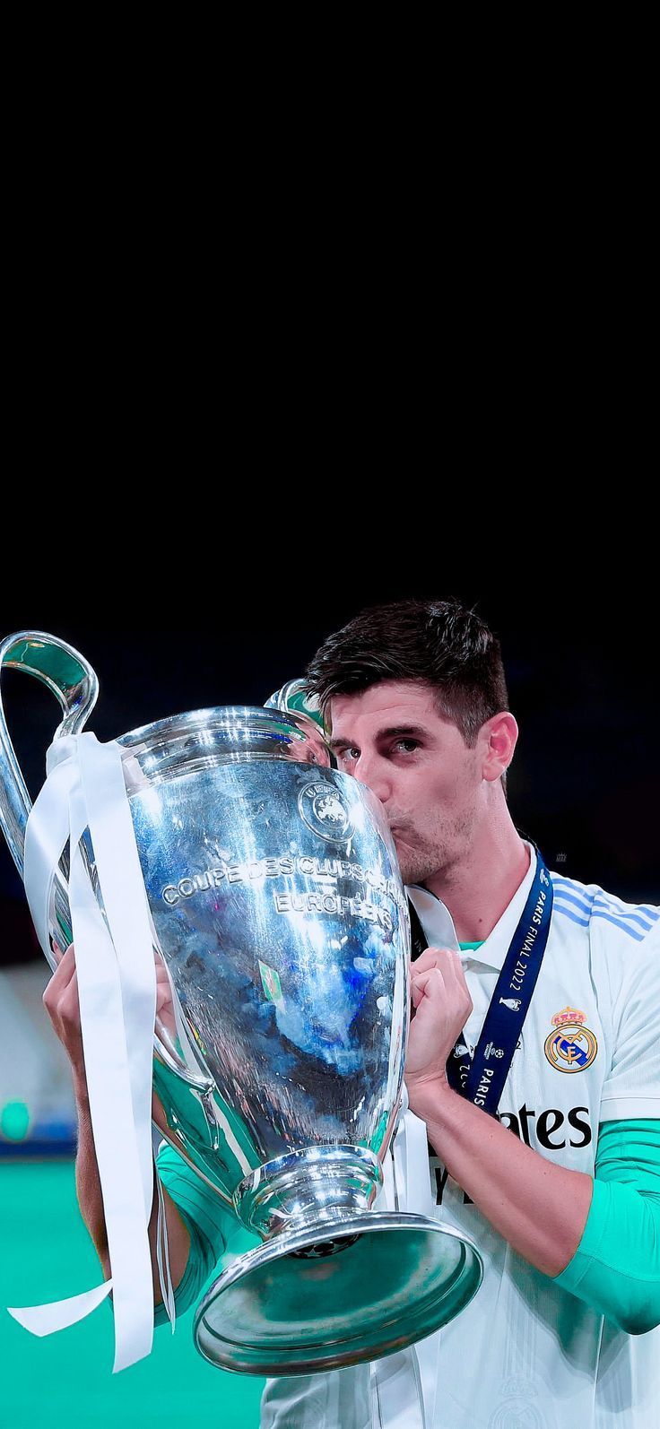 736x1594 Thibaut Courtois