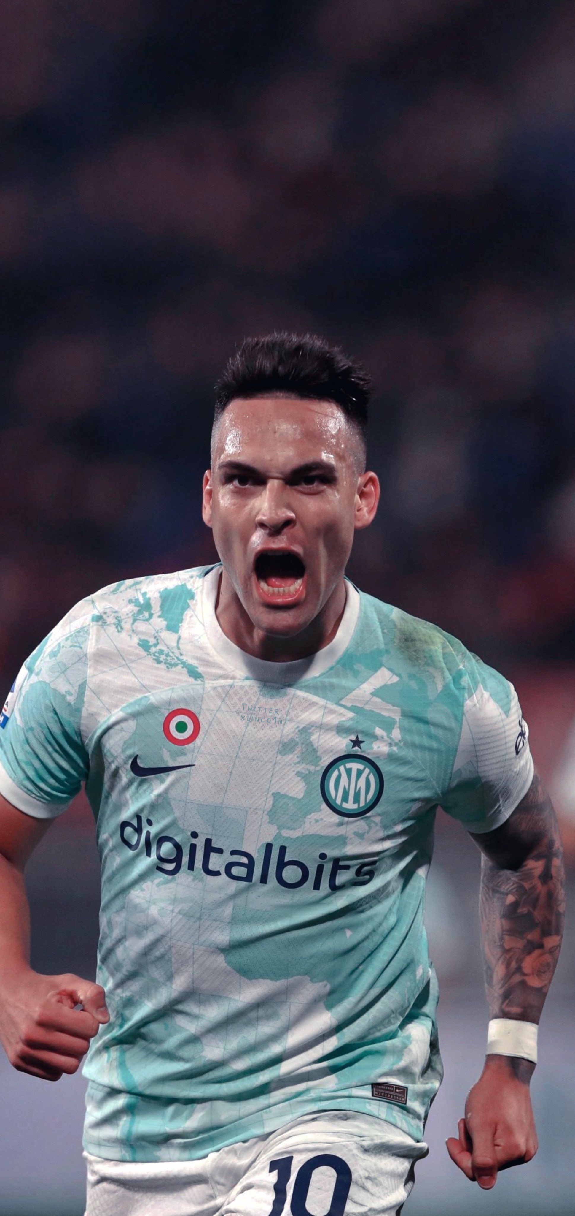 1939x4096 Lautaro Martinez 2023 Wallpaper