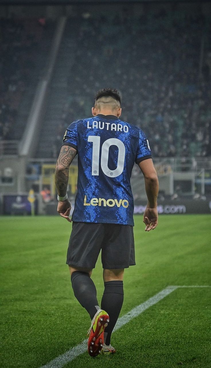 736x1284 Lautaro Martinez 2023 Wallpaper