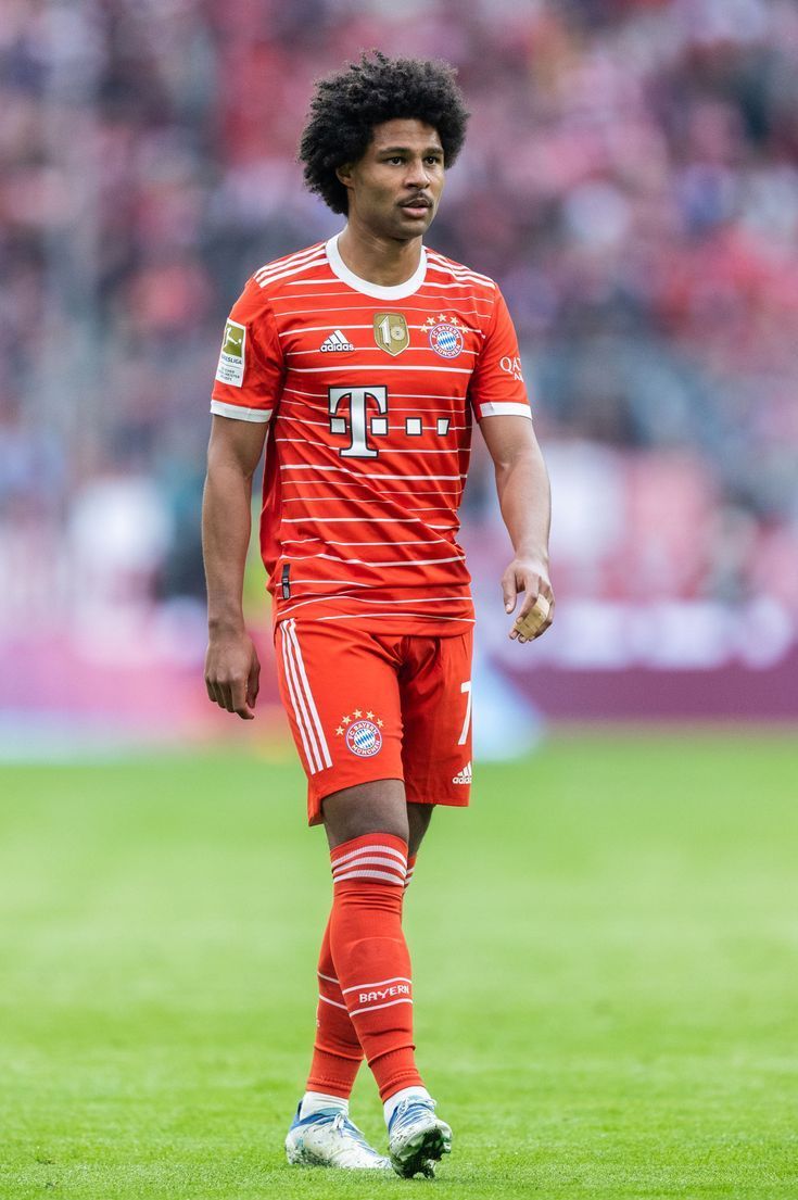 735x1105 Serge gnabry wallpaper. Serge gnabry hair, Footballers, Players