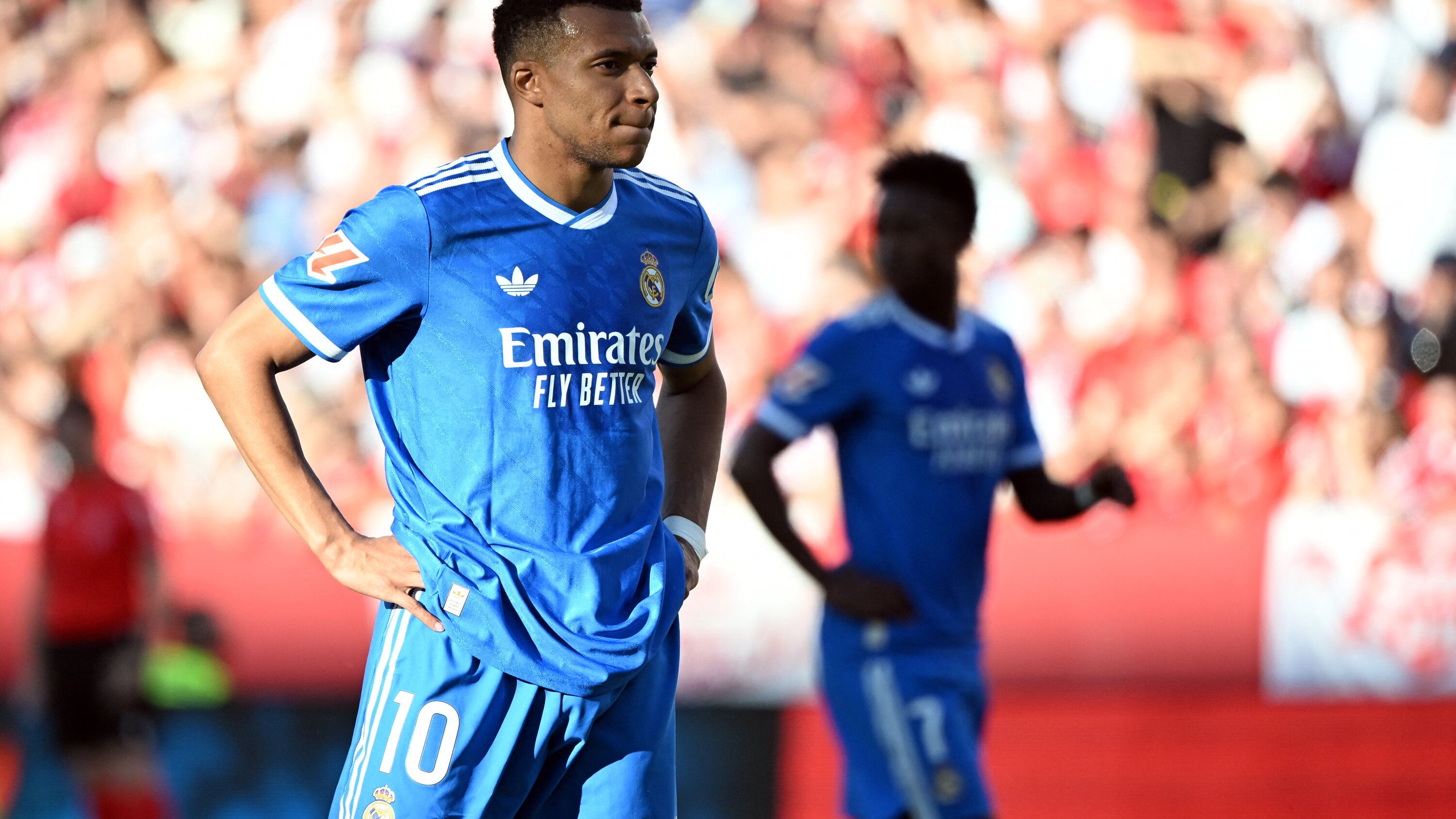 3000x1687 Soccer Star Kylian Mbappé Faces Off Against France's Far Right