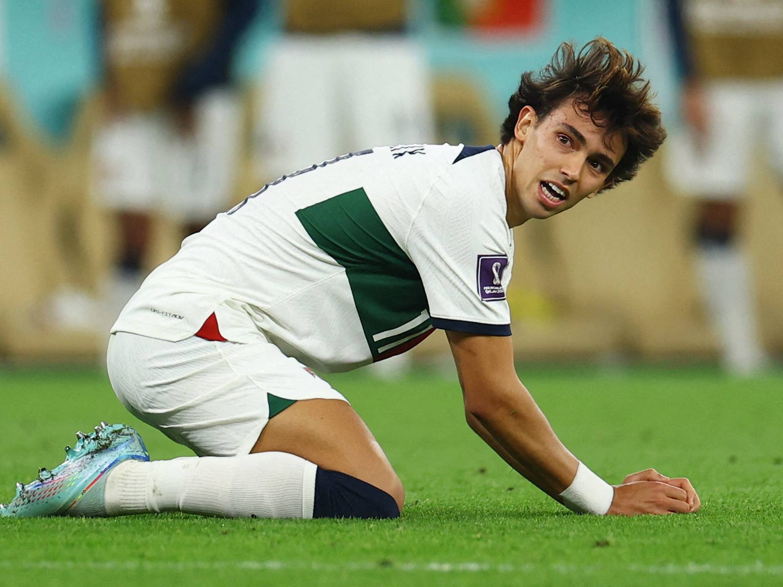 1600x1200 Aston Villa in the picture for Joao Felix