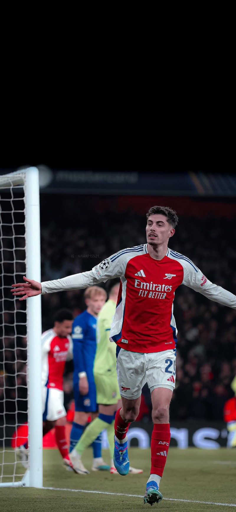 800x1734 Kai Havertz celebrating a goal for Arsenal Football Wallpaper