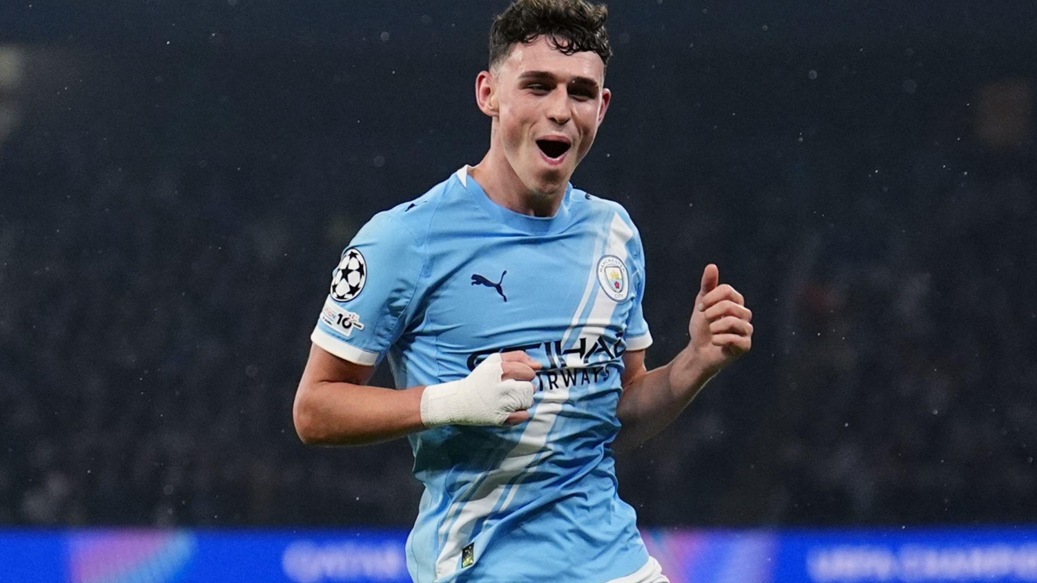 2048x1152 Phil Foden: Pep Guardiola says Man City forward is back to his best after Dortmund win, but will he get the England call?
