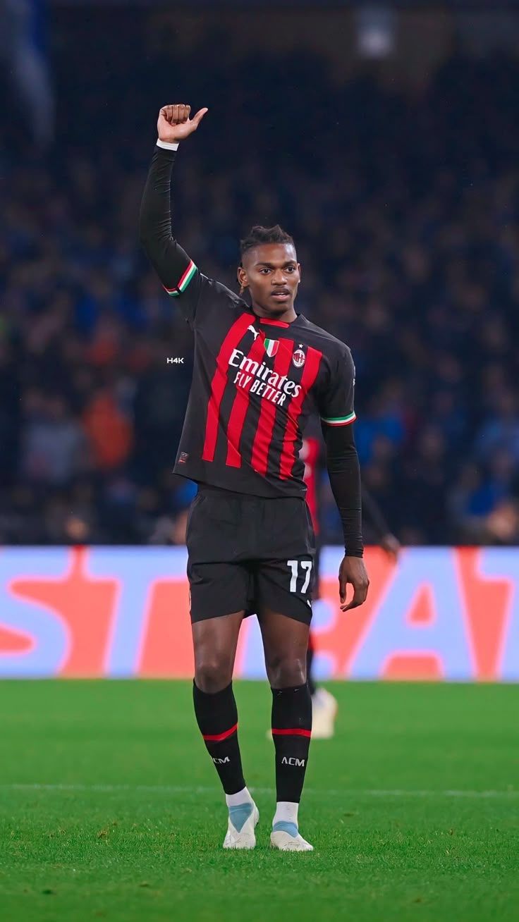 736x1308 Raphael Leao Ac Milan wallpaper