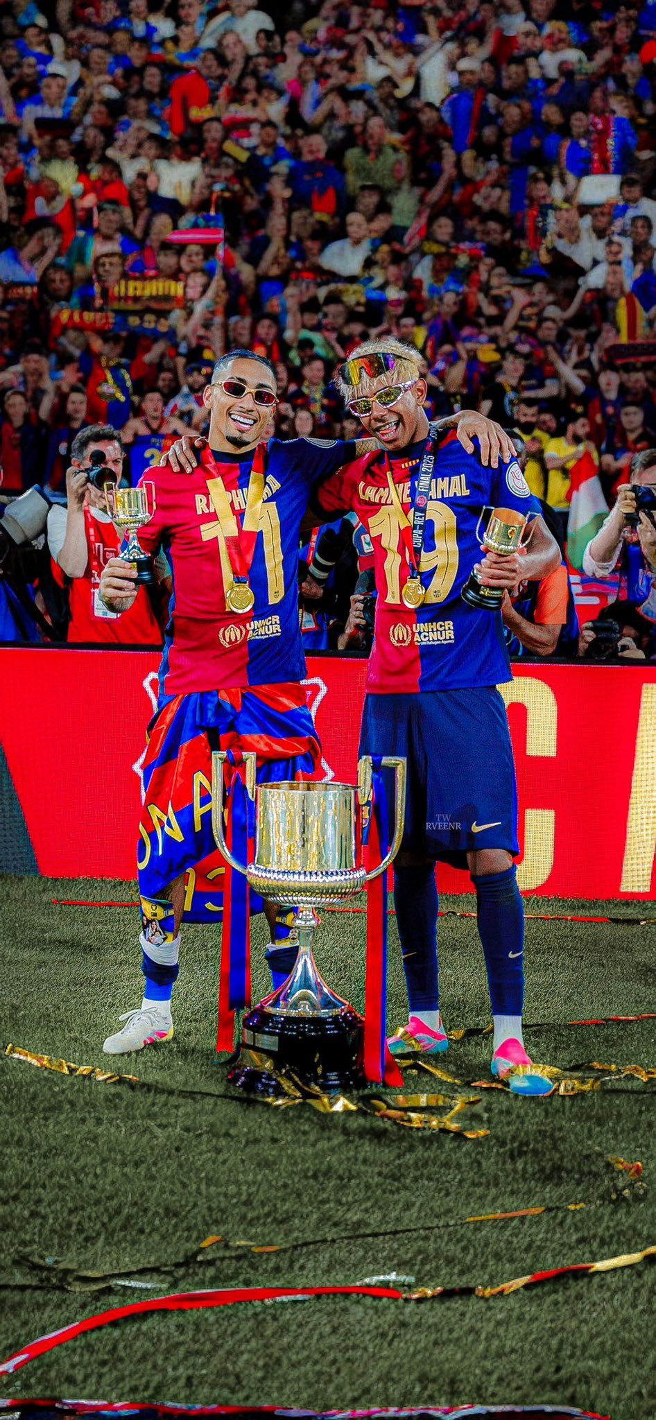 946x2048 Raphinha 2025 Wallpaper