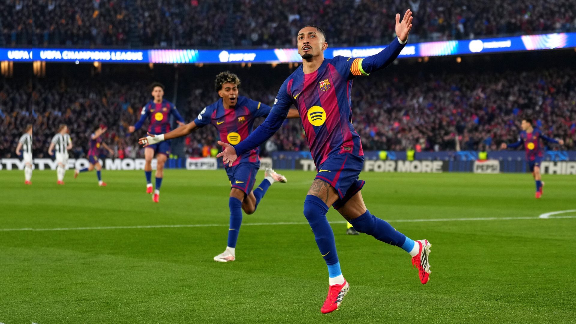 1920x1080 Raphinha back in Barcelona after Brazil leave following hamstring injury