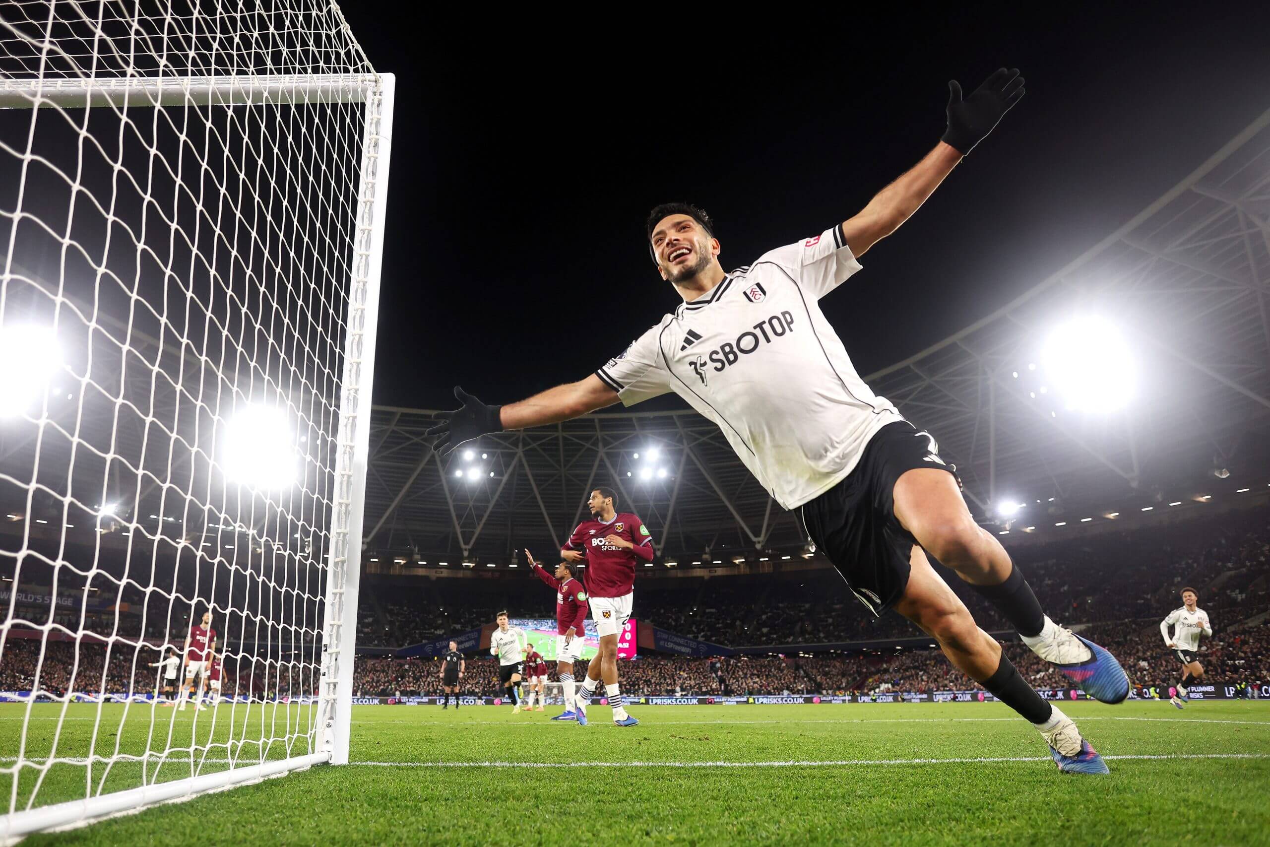 2560x1707 Raul Jimenez And Why You Shouldn't Judge Centre Forwards On Goals Alone