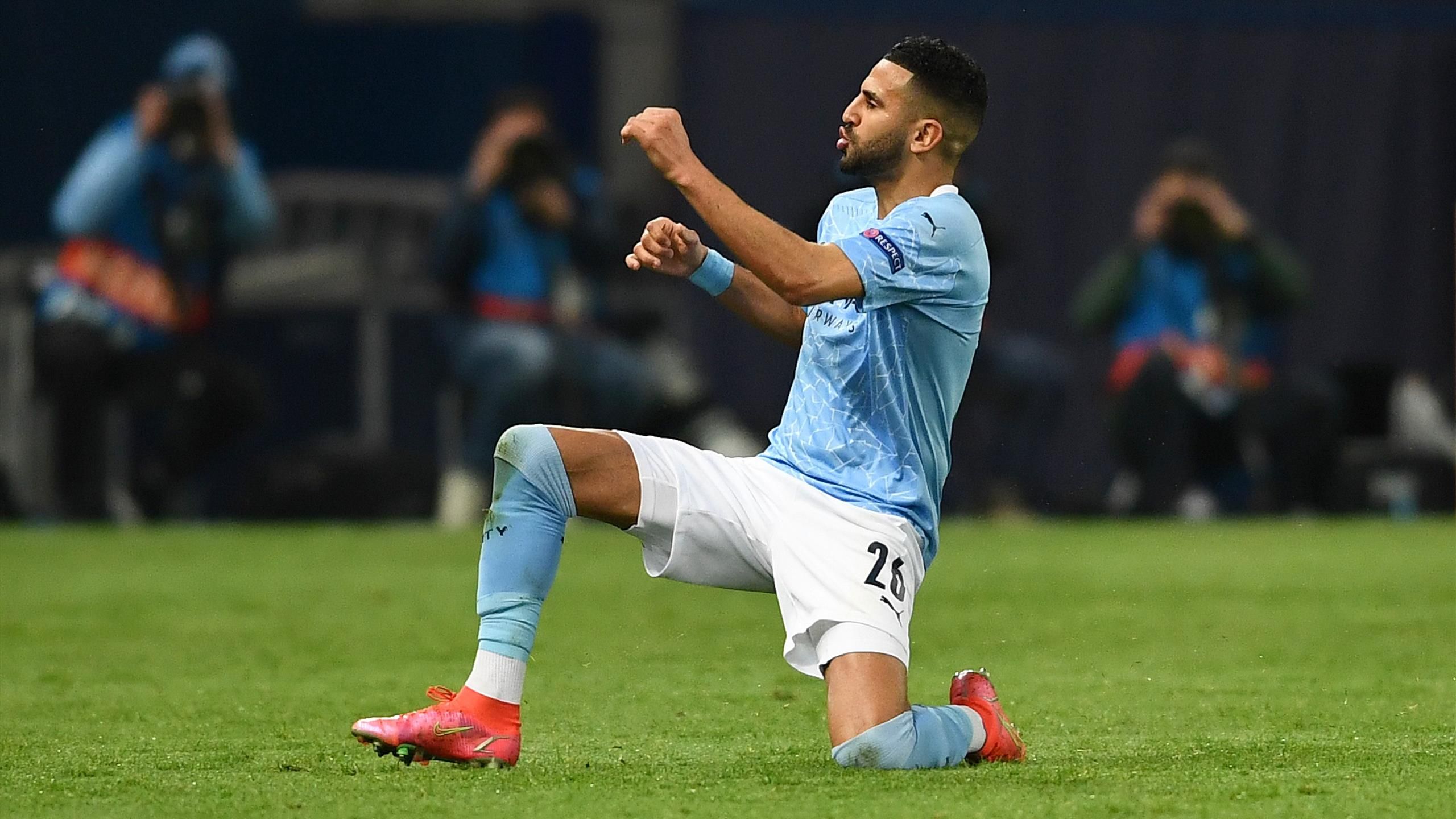 2560x1440 Opinion: Riyad Mahrez's importance to Pep Guardiola's Manchester City system clear in PSG win