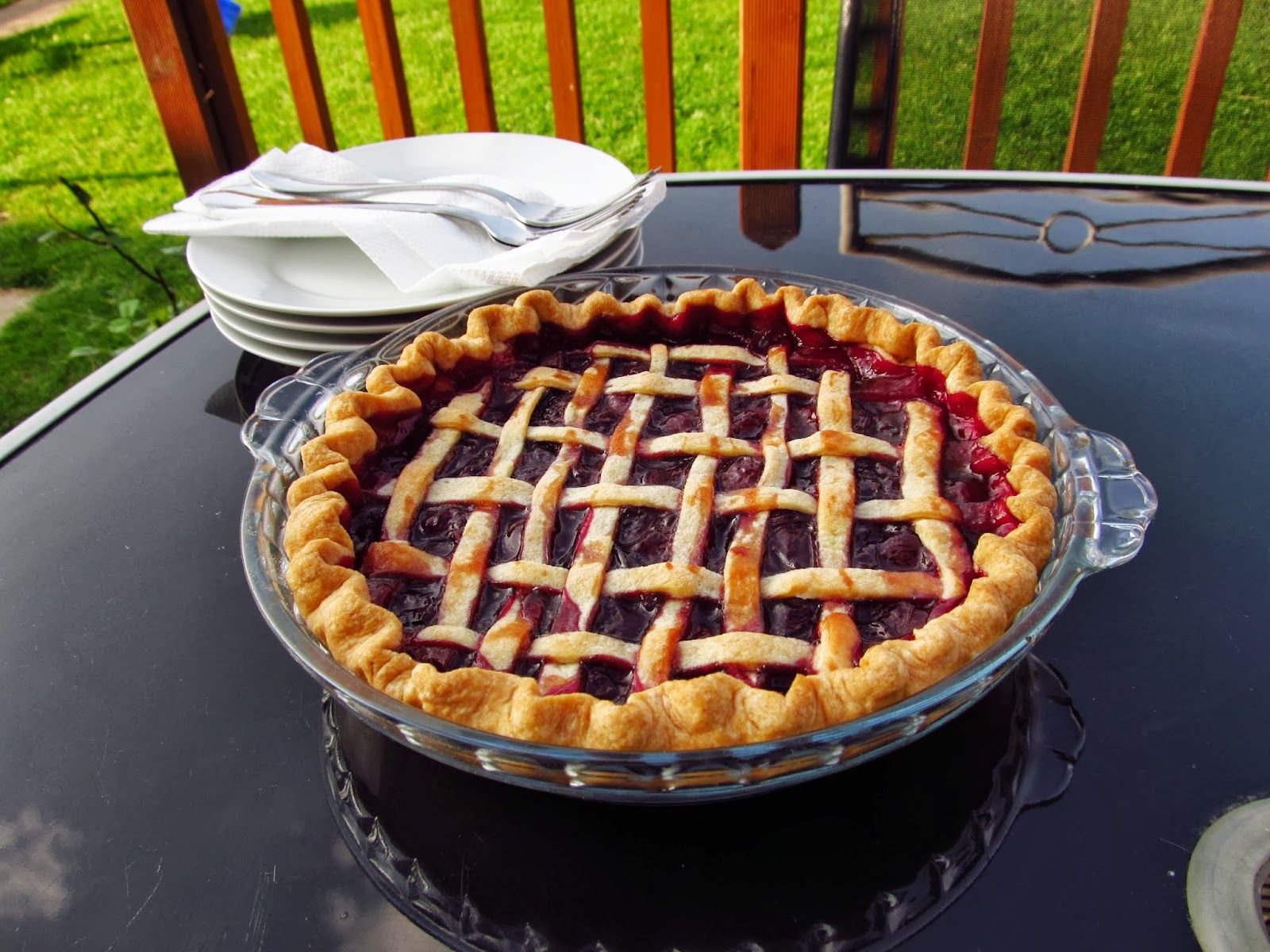 1600x1200 Cherry Pie!