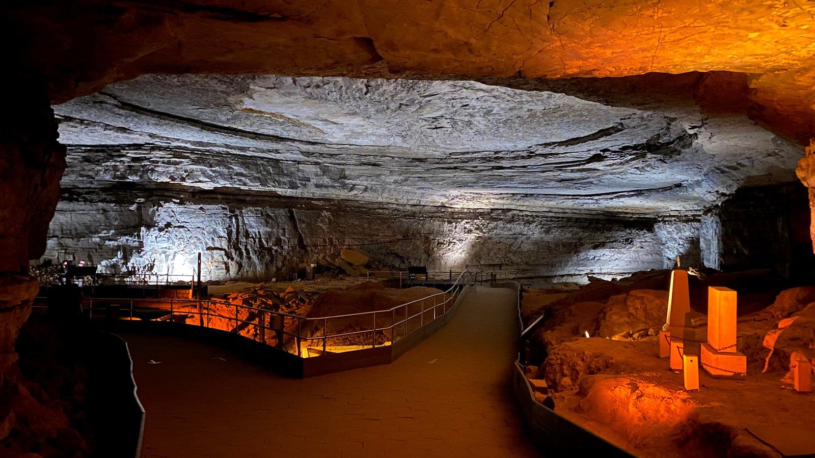 1600x900 Rotunda (U.S. National Park Service)