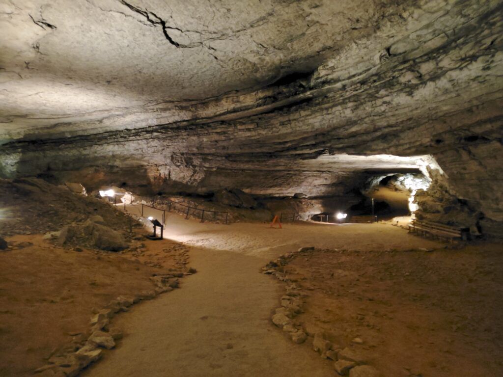 1024x768 Mammoth Cave: UNESCO World Heritage Site In Kentucky