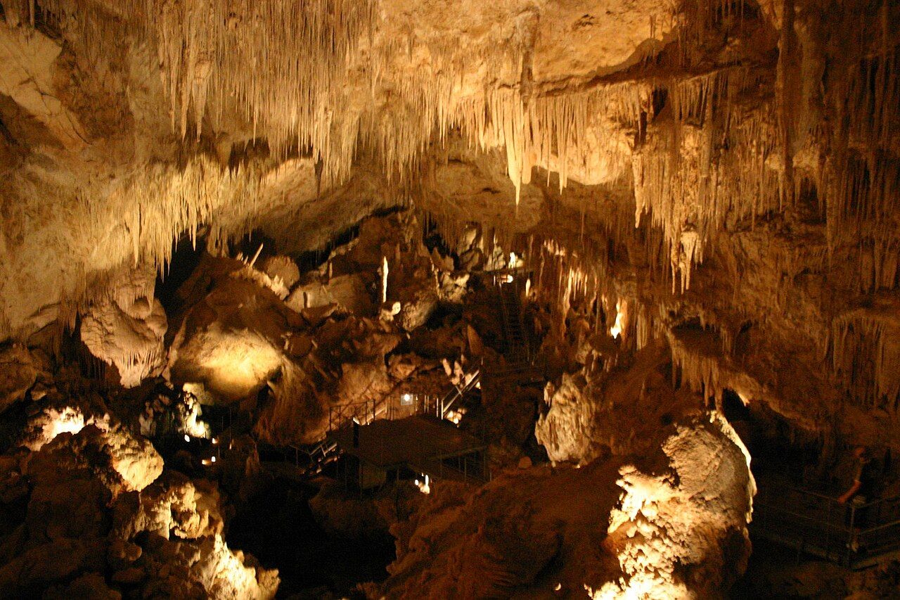 1280x853 Mammoth Cave (Western Australia)