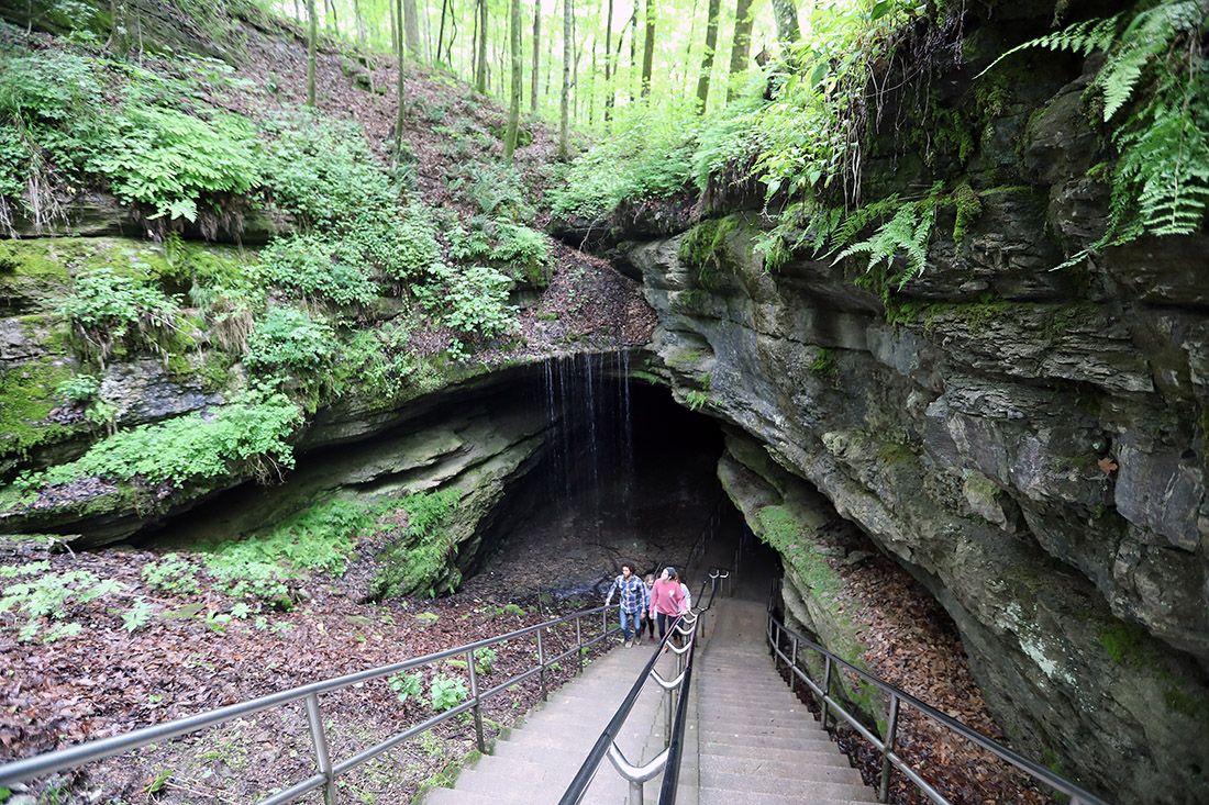 1100x733 Mammoth Cave Lodge Cave Lodge