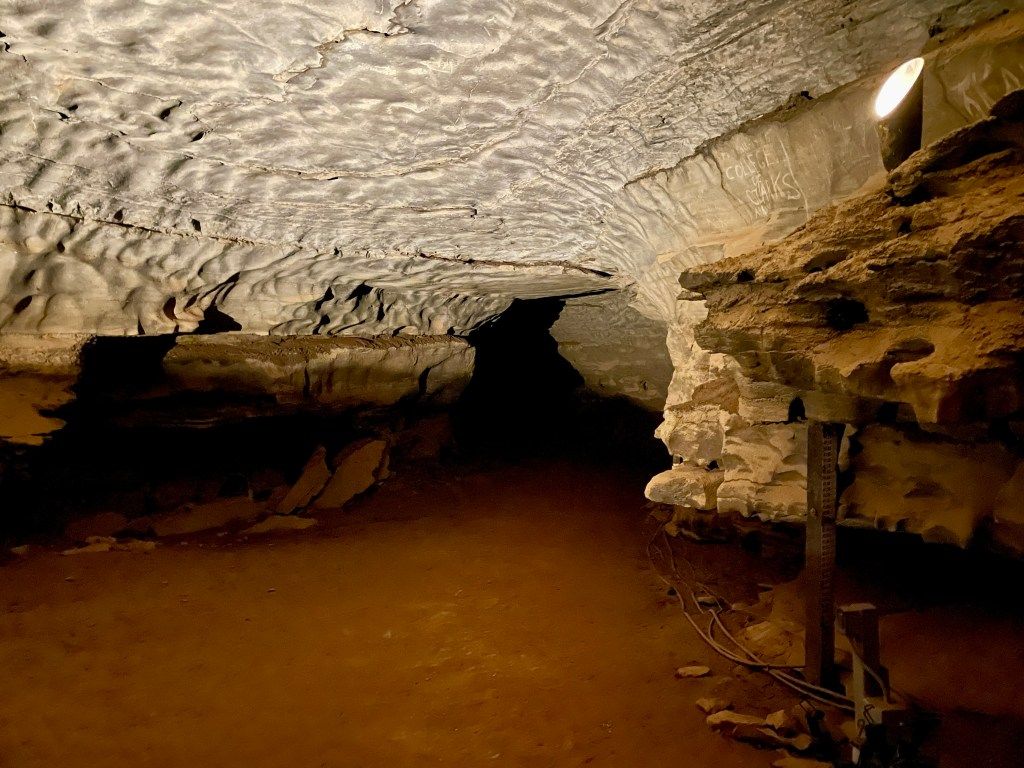 1024x768 Outside Nashville: Mammoth Cave National Park, Kentucky