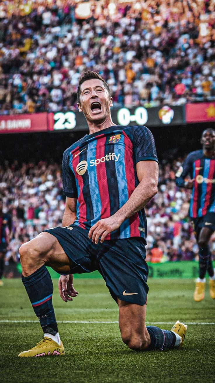 736x1308 Lewandowski Phone Barcelona Wallpaper