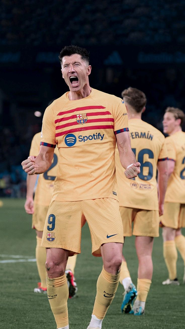 736x1308 4k Wallpaper Lewandowski FC Barcelona 2024