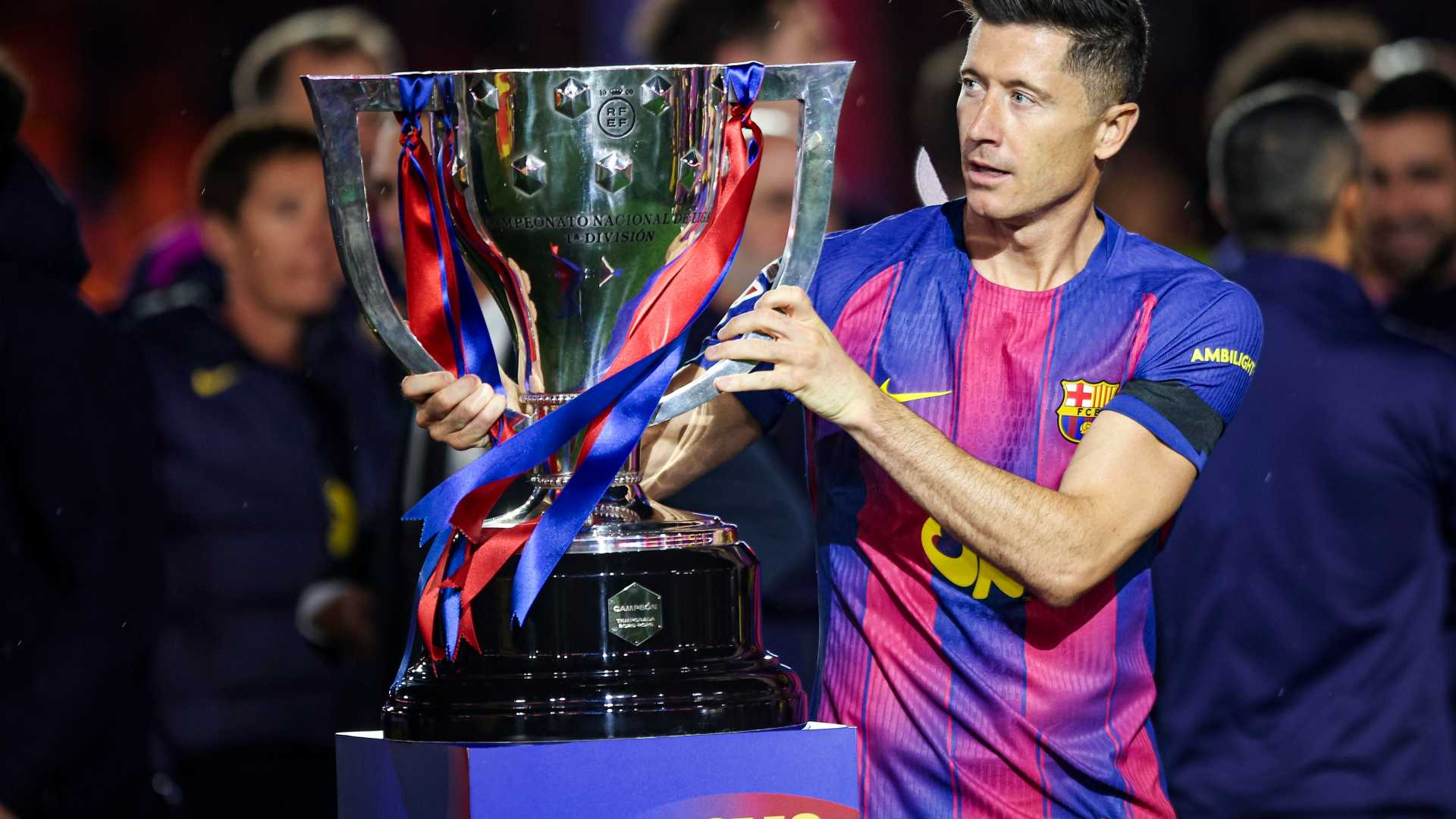 1920x1080 Robert Lewandowski tipped for Manchester United transfer as Barcelona exit confirmed