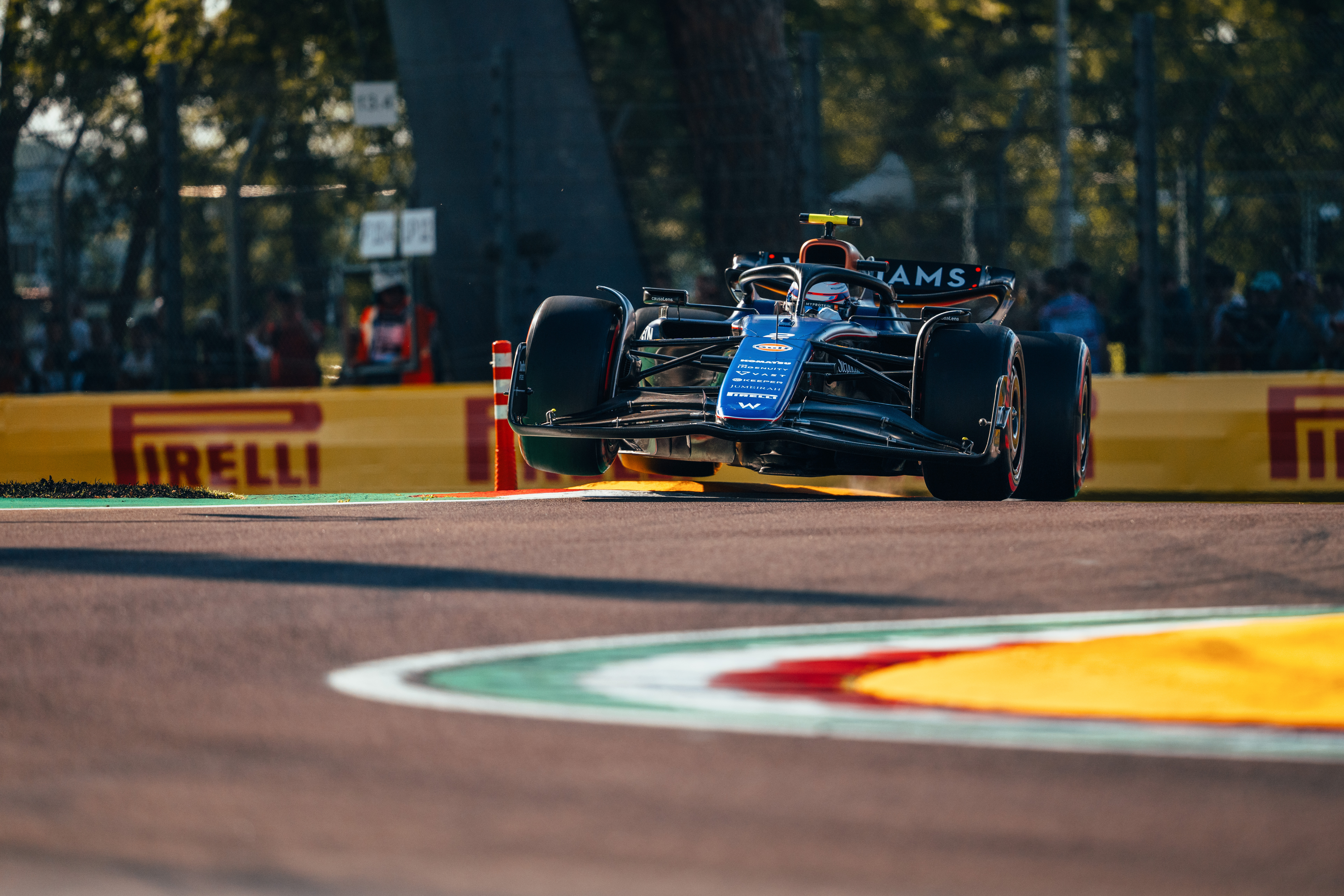 6903x4602 Wallpaper Photo 2024 E. Romagna F1 Grand Prix