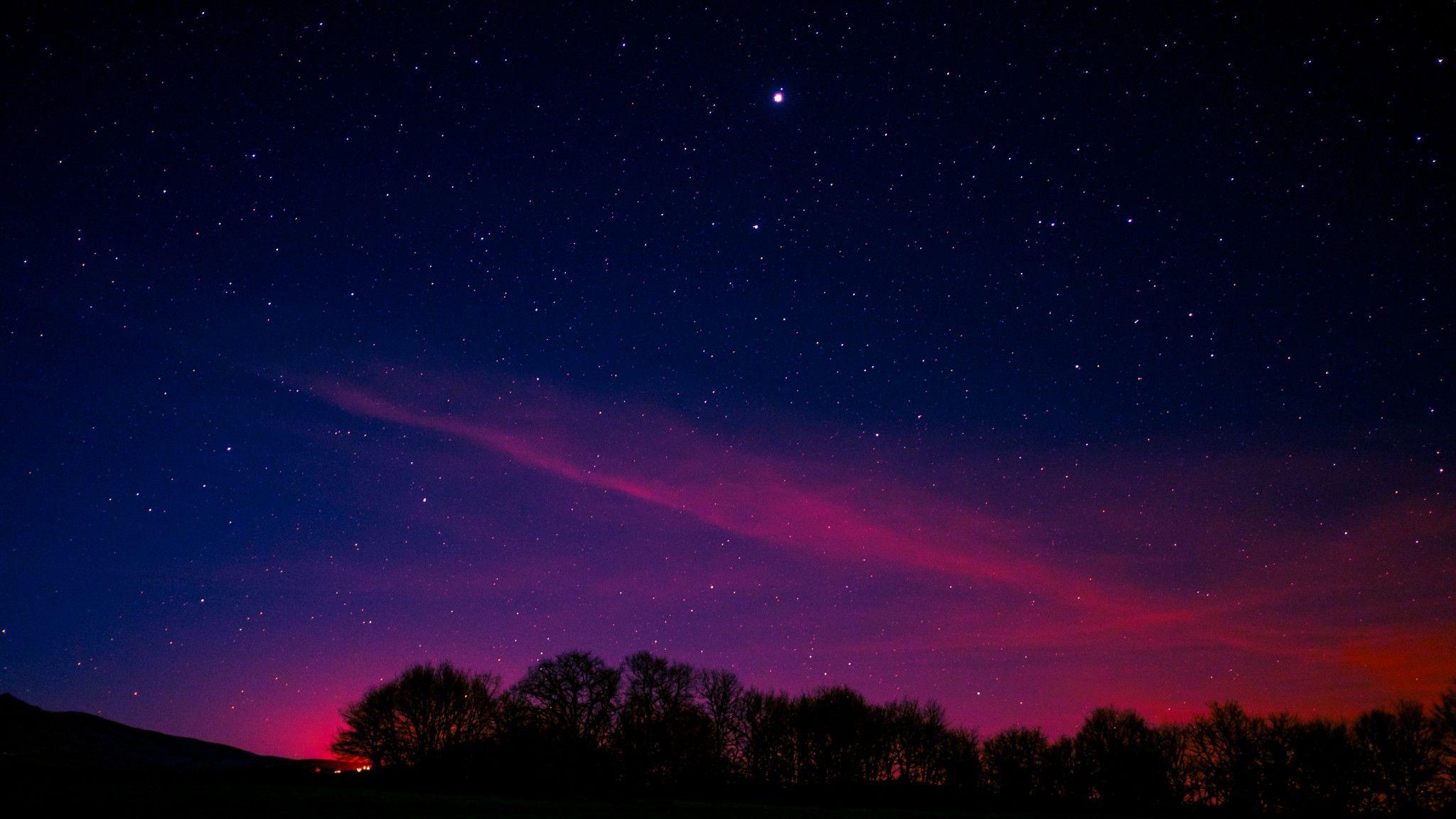 2048x1152 Minimal Night Pink Aurora Long Exposure 5k 2048x1152