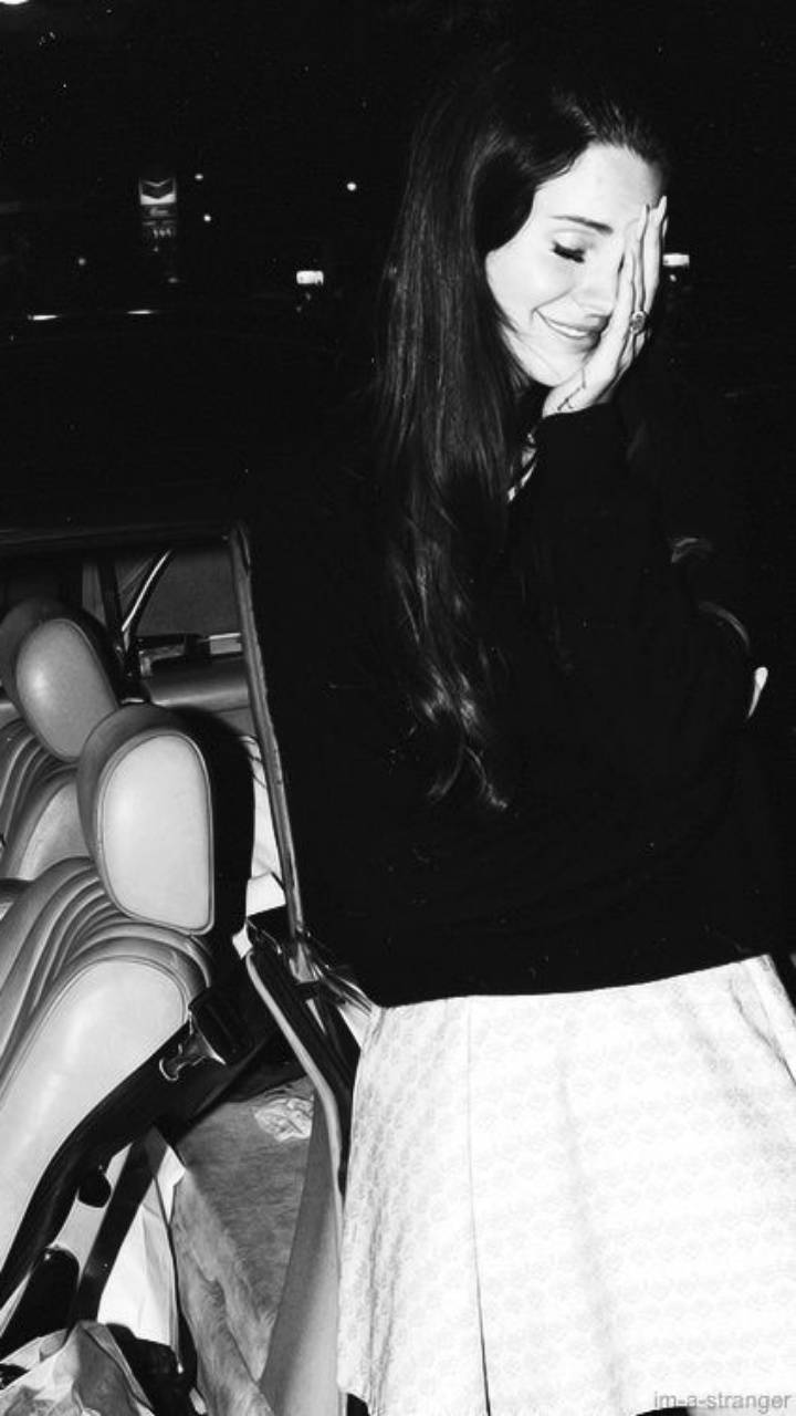 720x1280 Lana Del Rey wallpaper