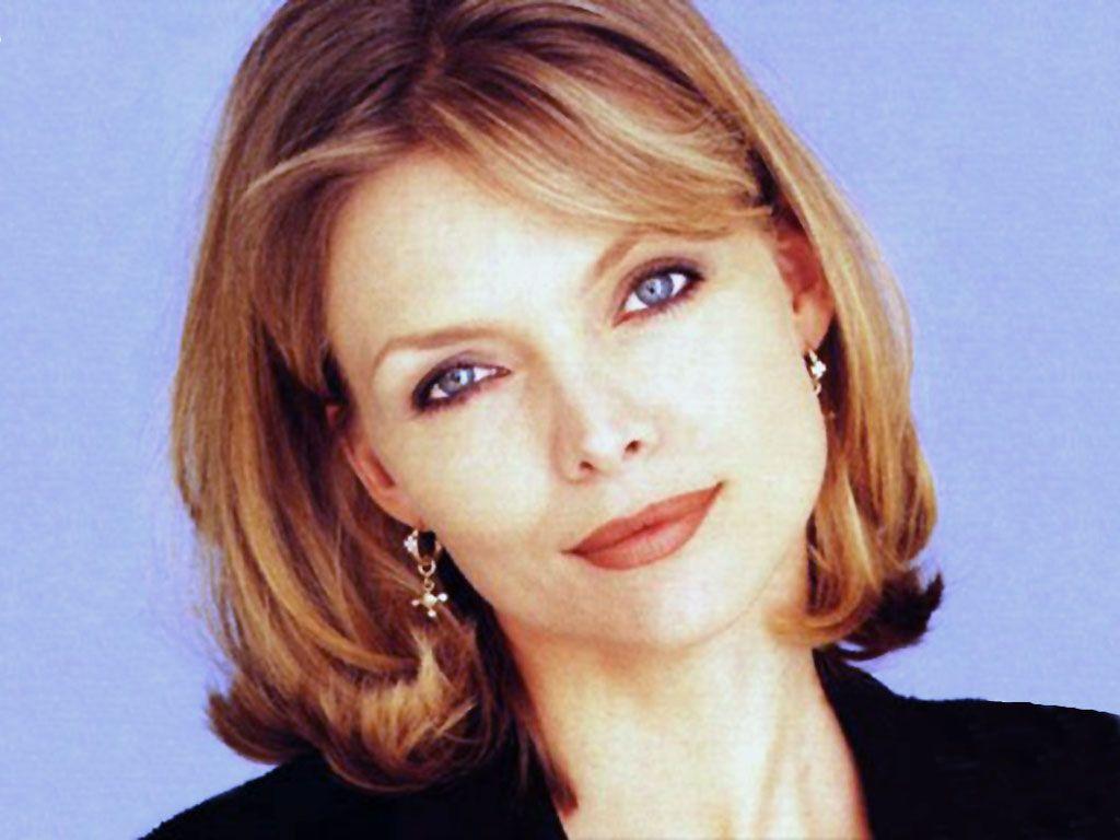 1024x768 Free download Michelle pfeiffer Wallpaper Photo image Michelle