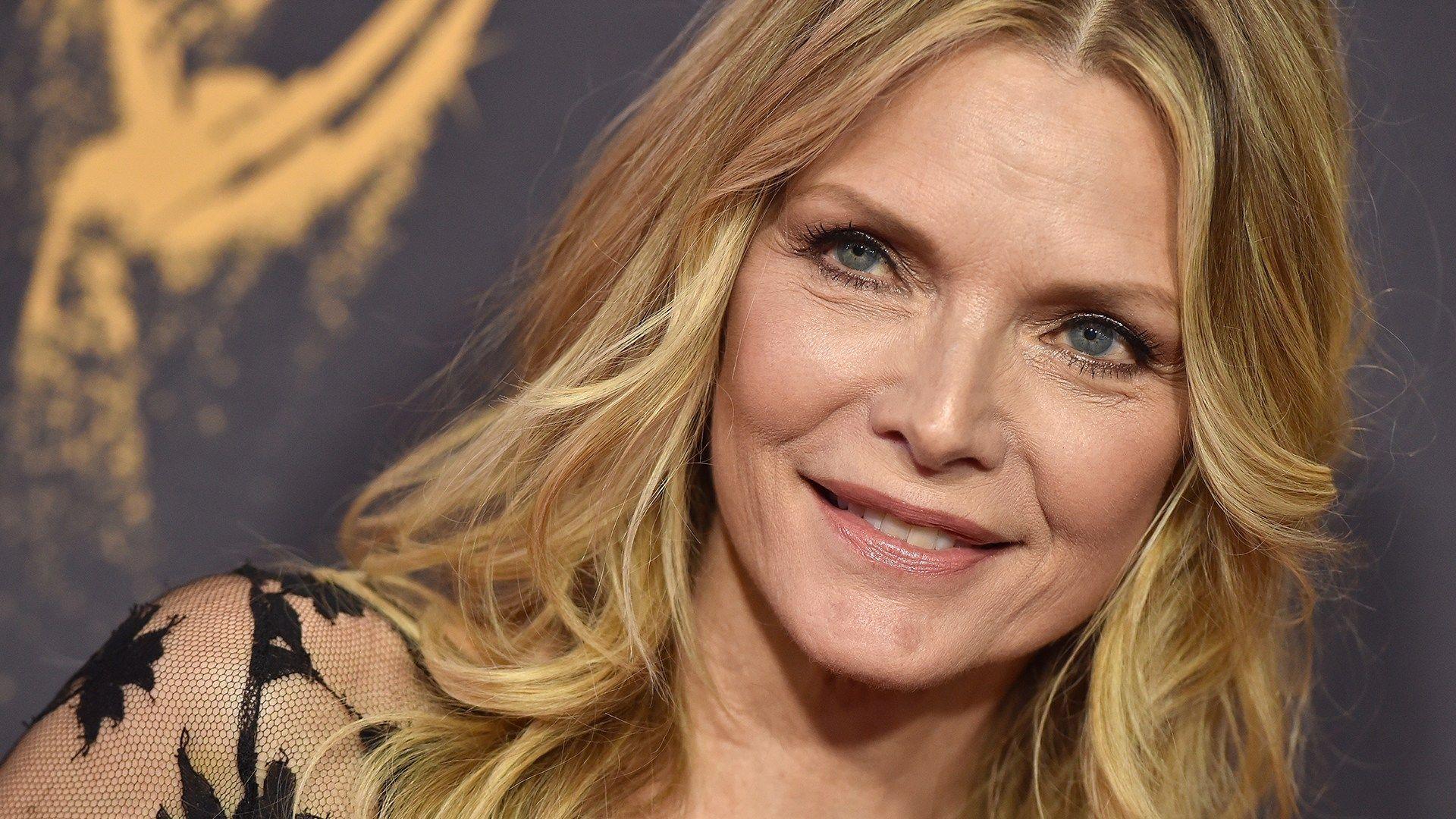 1920x1080 Awards Profile: Michelle Pfeiffer Hopes For A Re Entrance