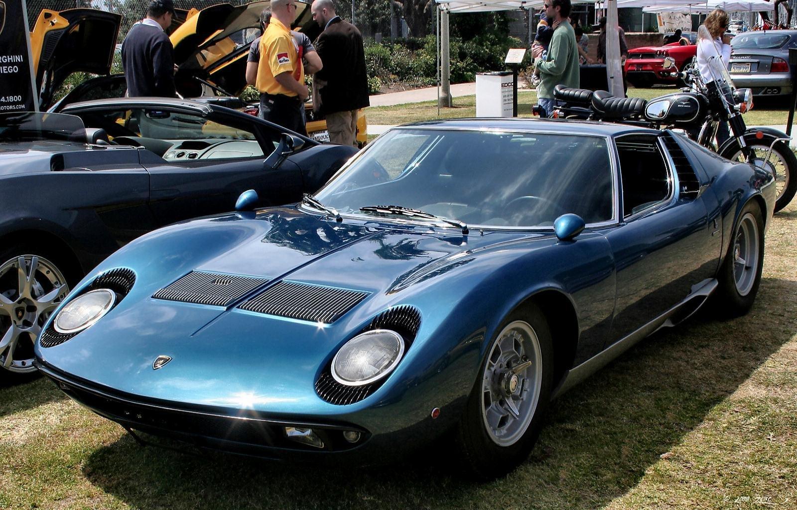 1600x1024 Lamborghini Miura wallpaper HD for desktop background