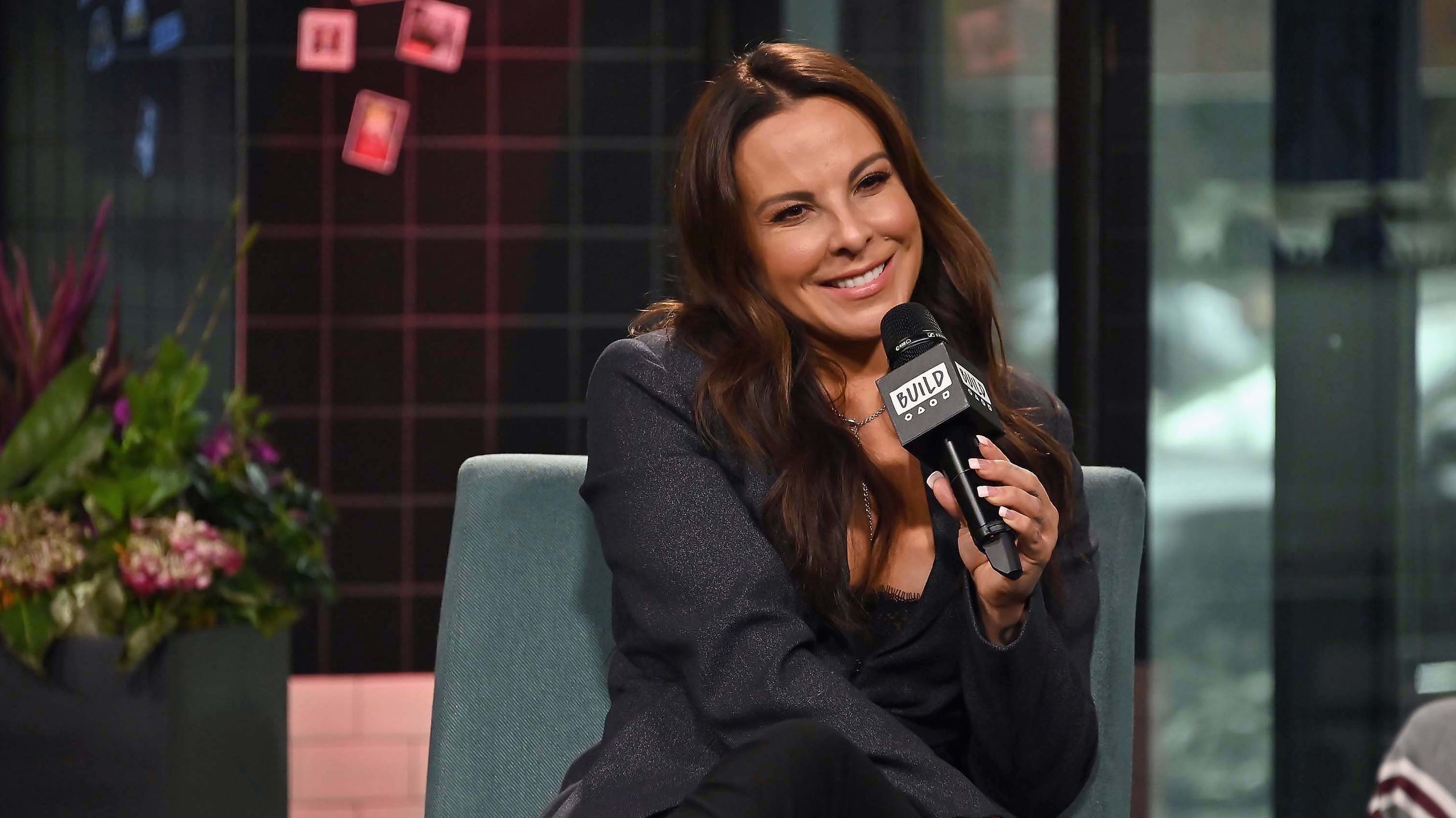 2560x1440 Kate del Castillo Buys Updated Los Angeles Estate for $5.4 Million