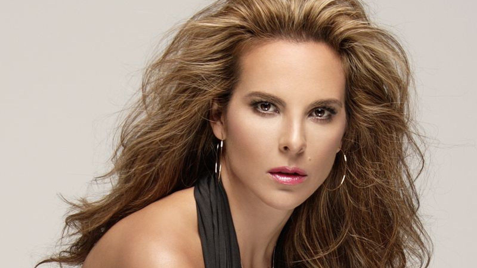1600x900 Reasons To Watch 'Dueños Del Paraíso' Episode 1 Premiere With Kate Del Castillo On Telemundo Tonight!