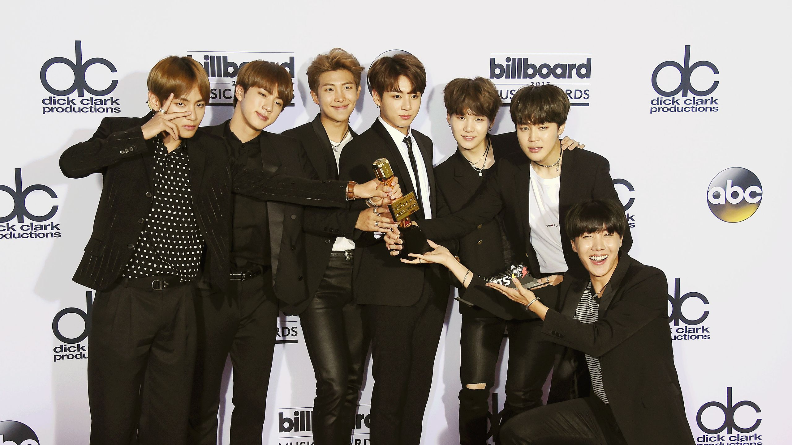 2560x1440 Times BTS Proved They're the Ultimate Boy Band